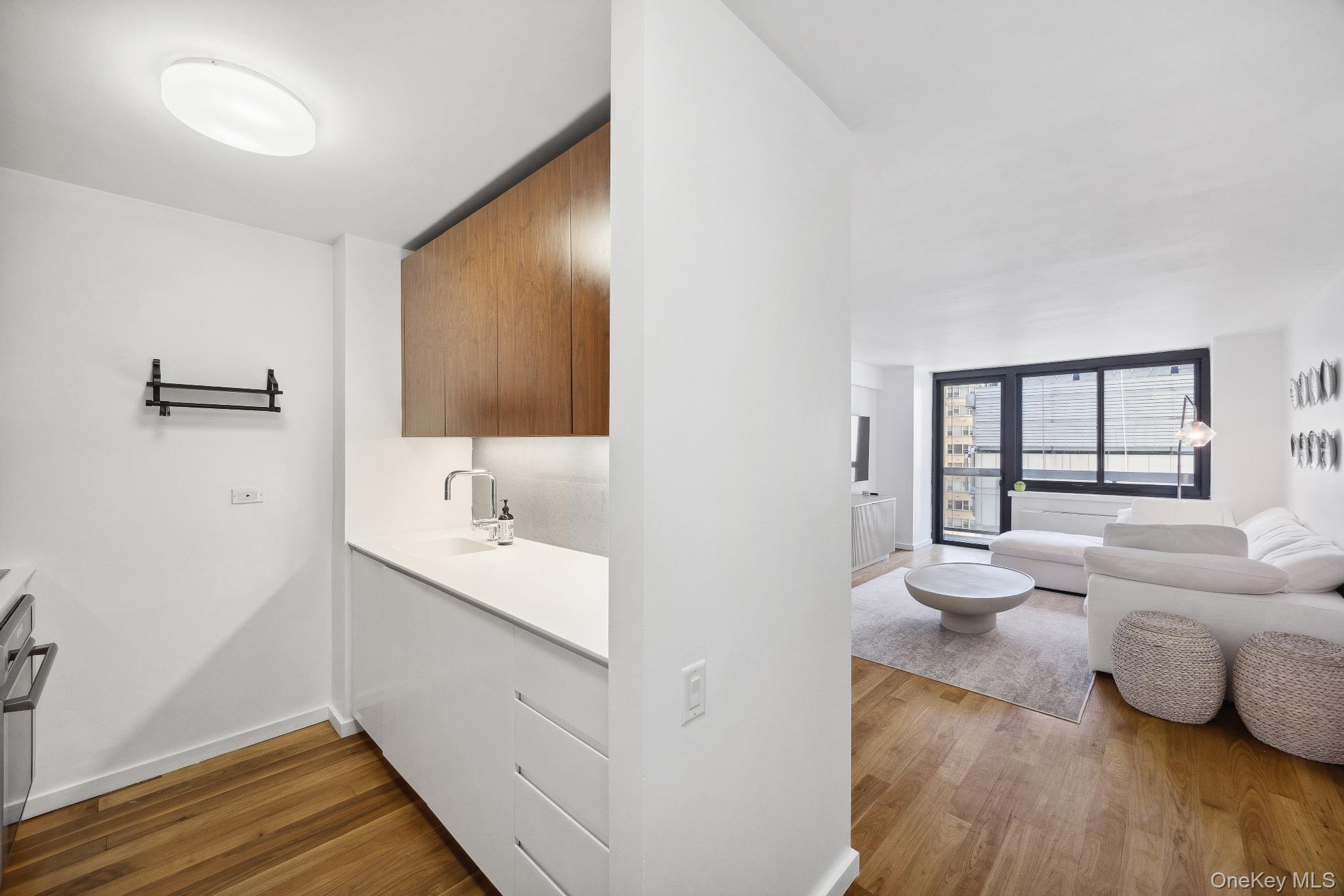 515 E 72nd Street # 7H, New York (Manhattan), NY 10021