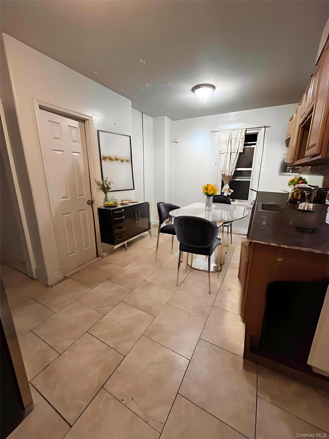 9567 111th Street, Richmond Hill, NY 11419