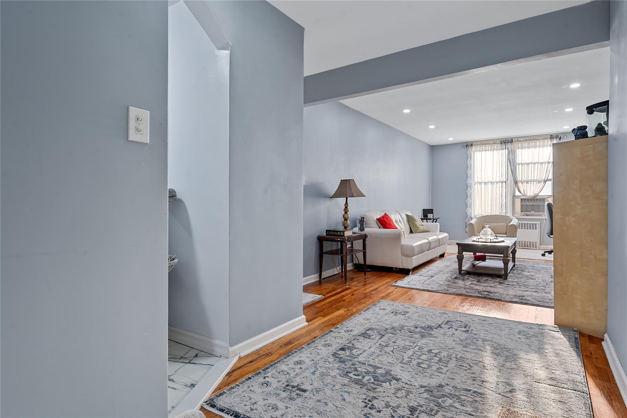 6730 Clyde Street # 5T, Forest Hills, NY 11375