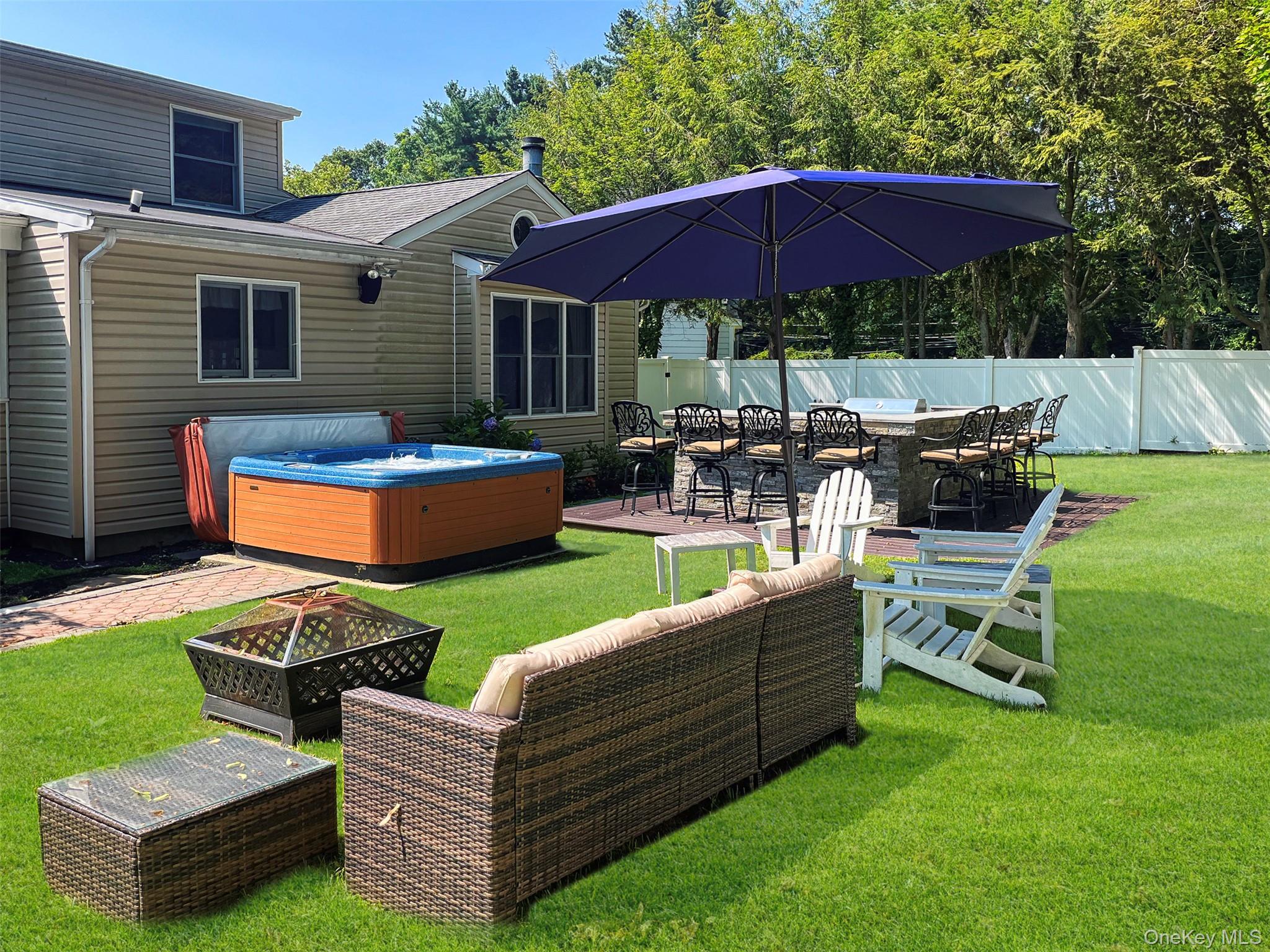 144 Radcliff Drive, East Norwich, NY 11732