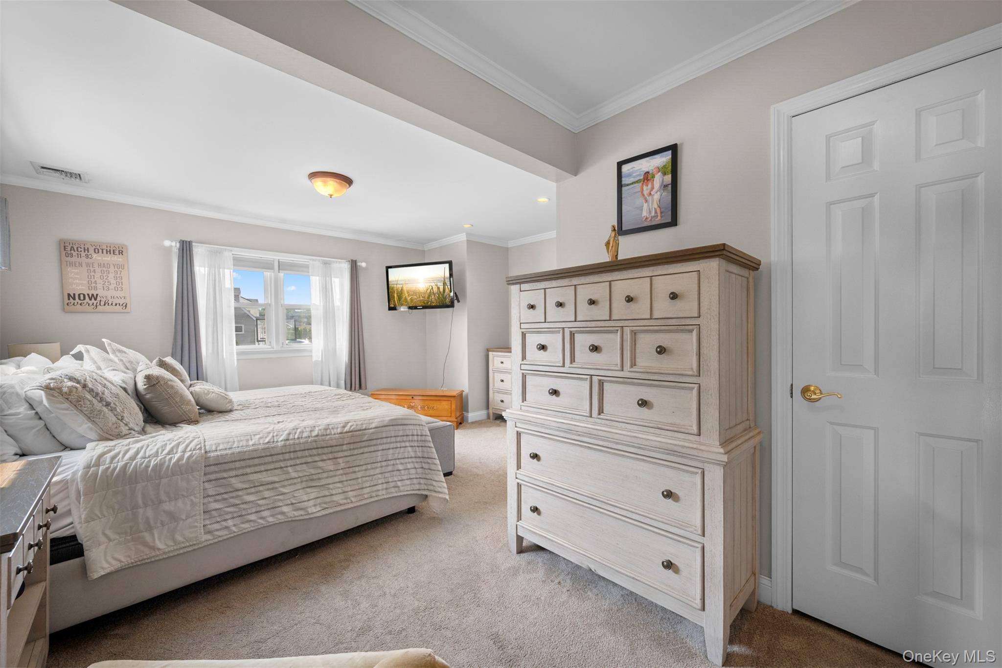 144 Radcliff Drive, East Norwich, NY 11732