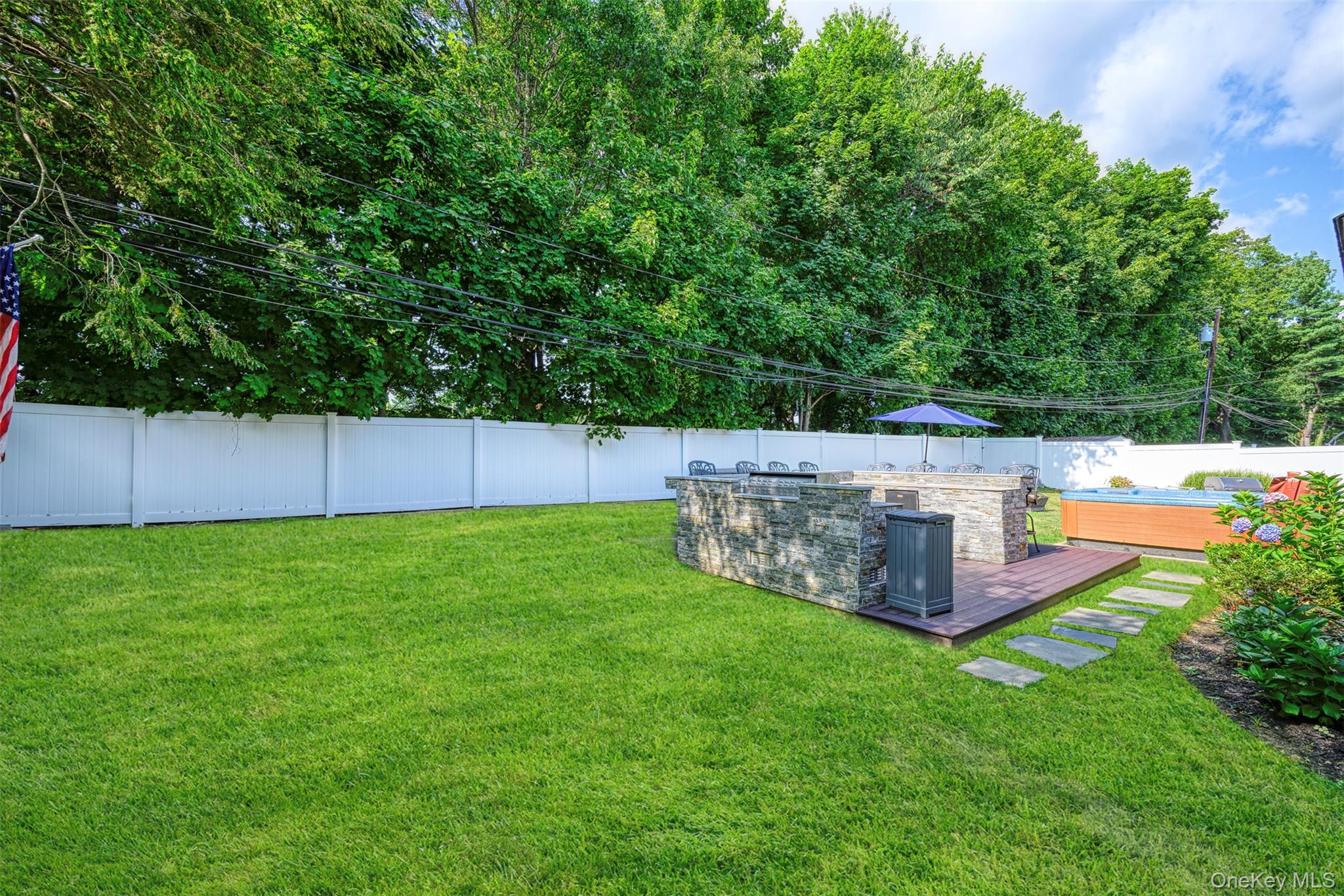 144 Radcliff Drive, East Norwich, NY 11732