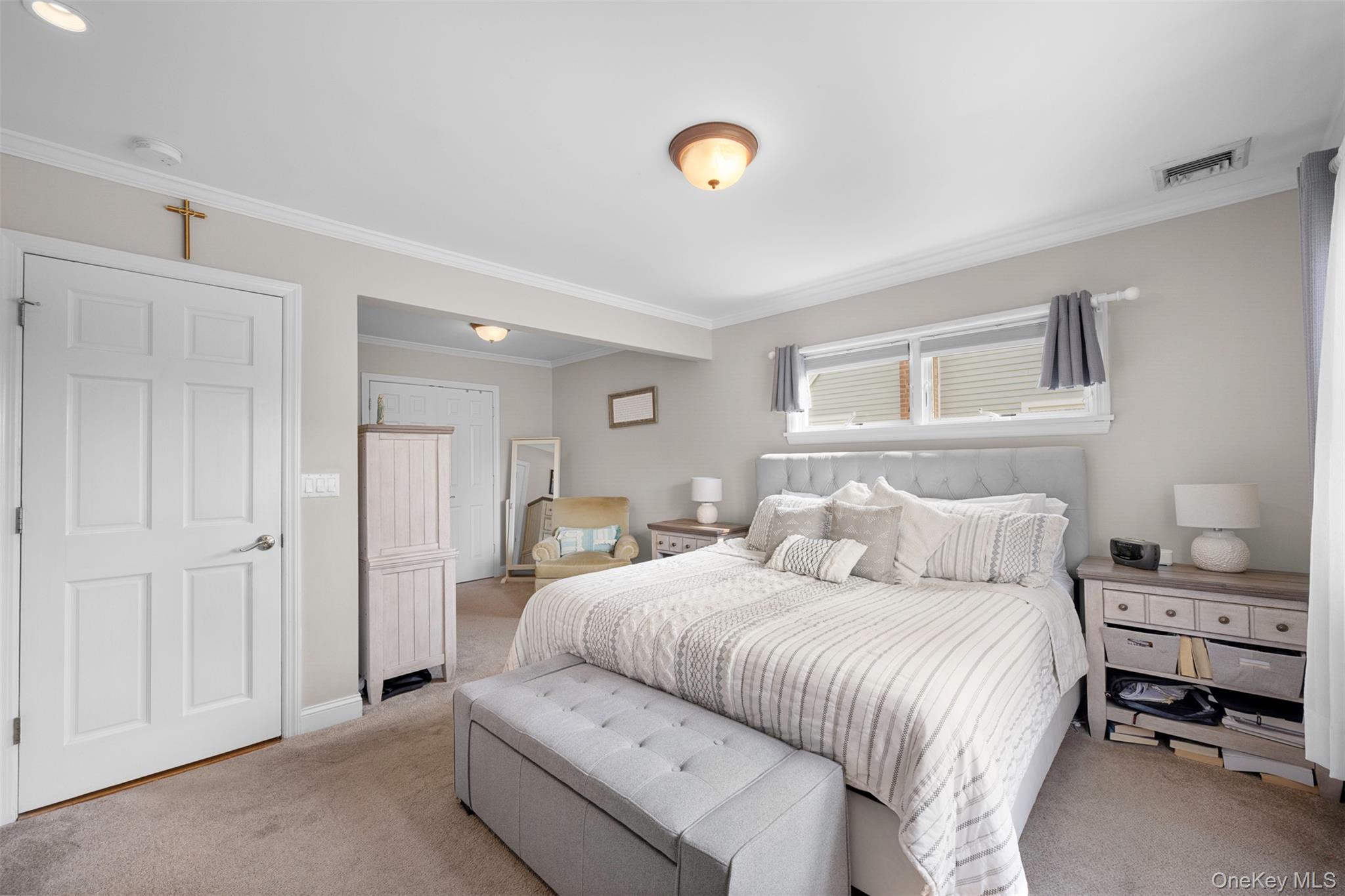 144 Radcliff Drive, East Norwich, NY 11732