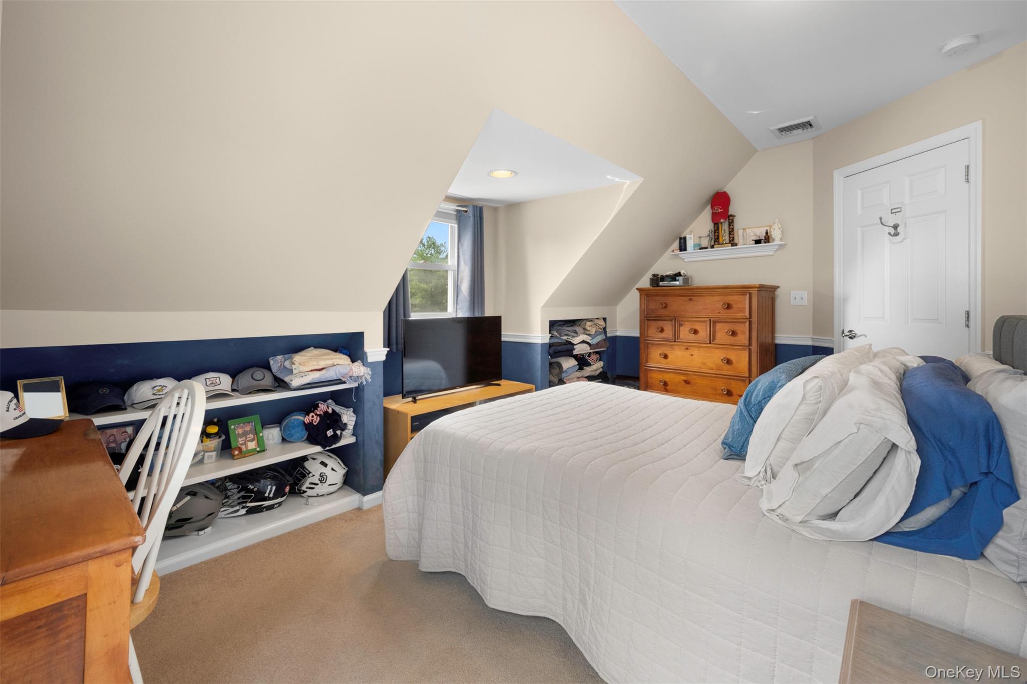 144 Radcliff Drive, East Norwich, NY 11732