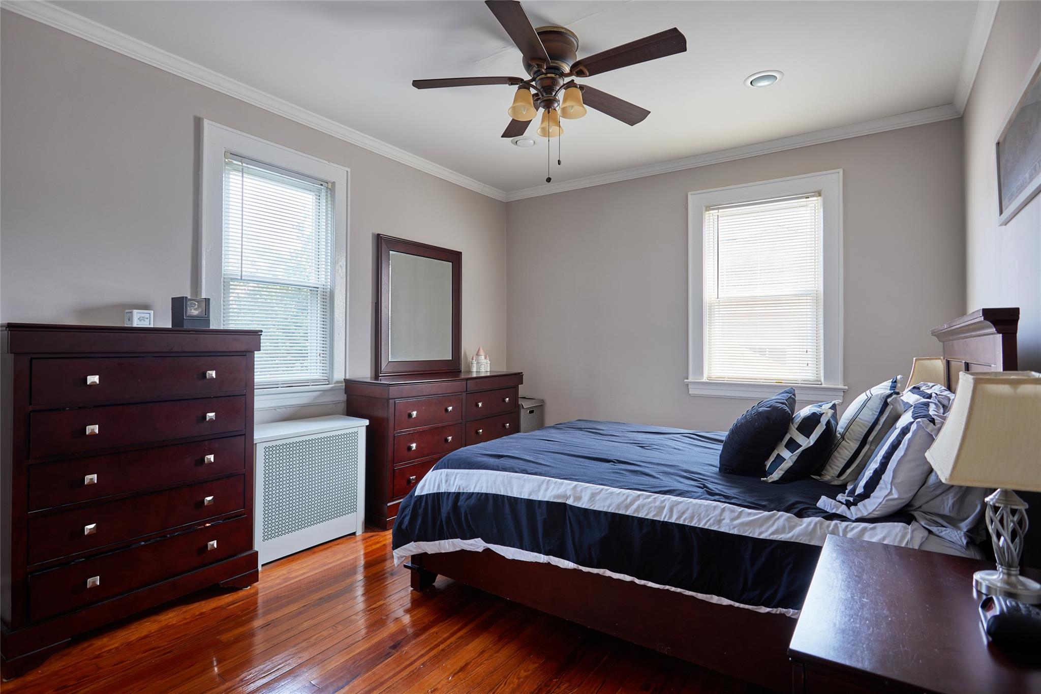 59 Depan Avenue, Floral Park, NY 11001