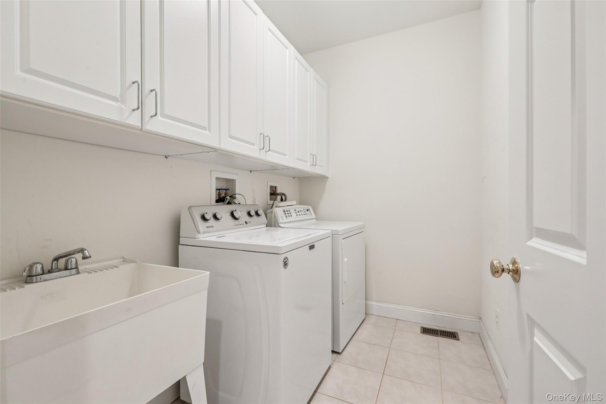 2 Sly Street, Warwick, NY 10990