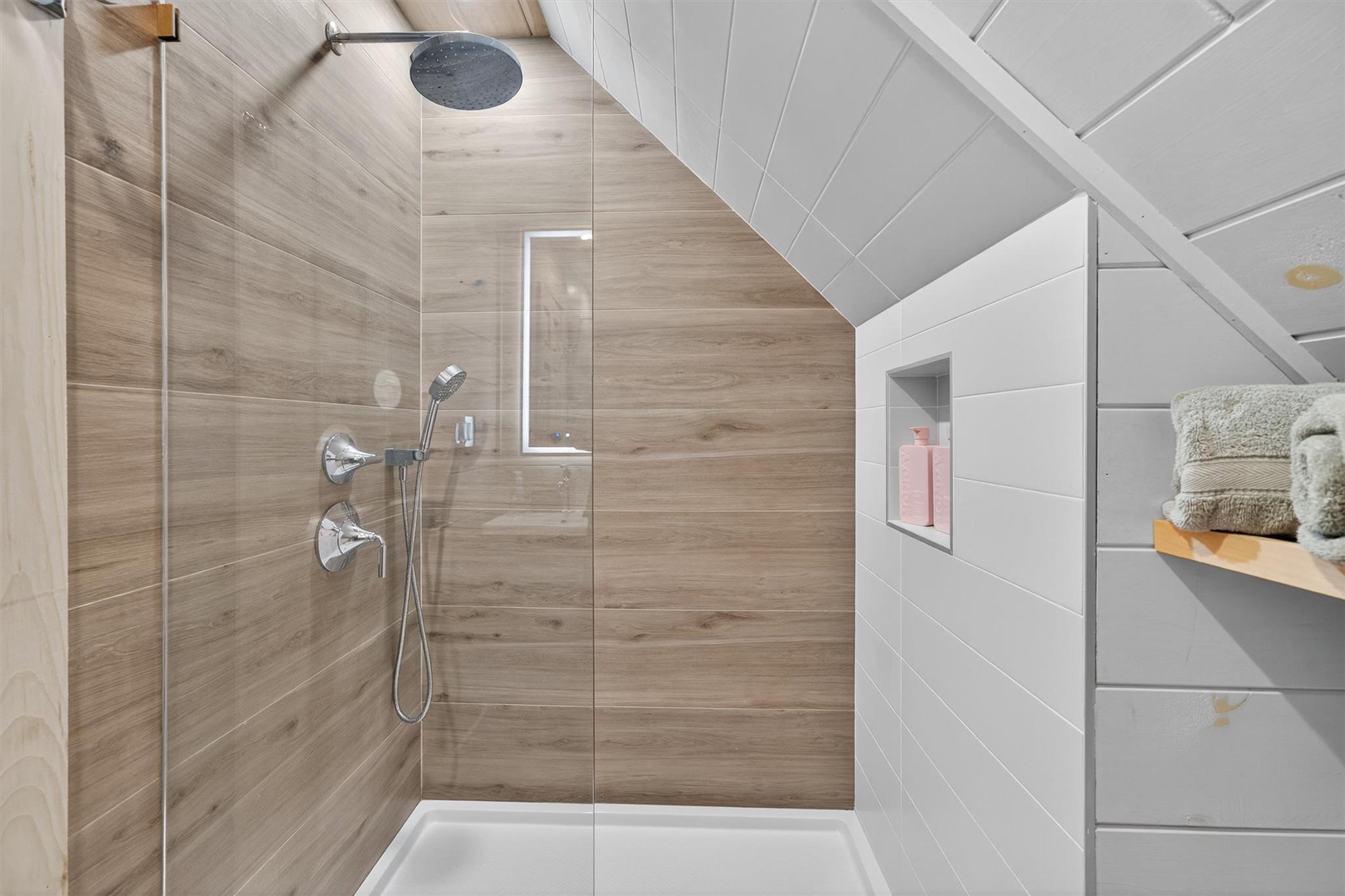 353 John Davis Road, Call Listing Agent, PA 18443