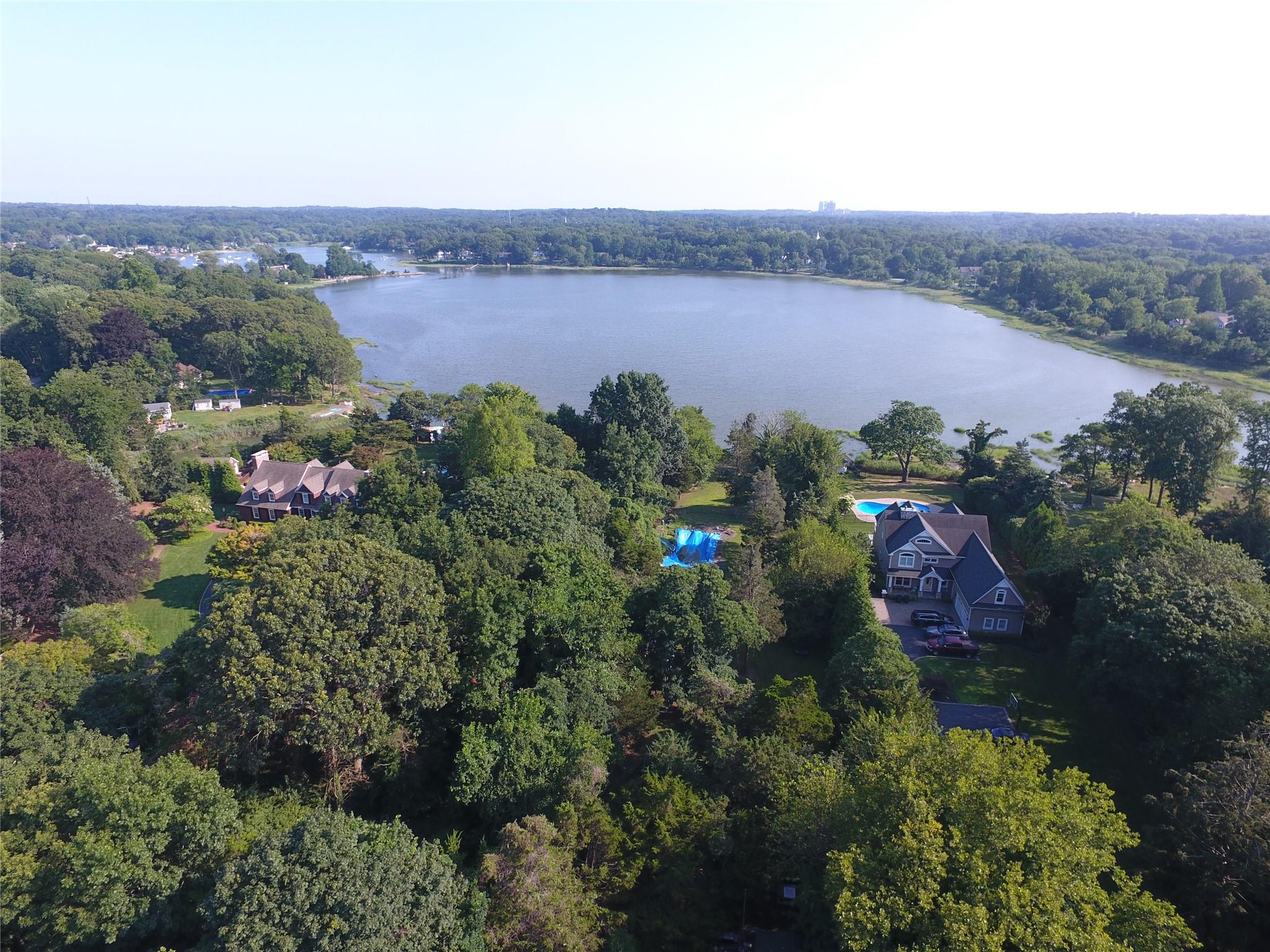 59 Dyke Road, East Setauket, NY 11733