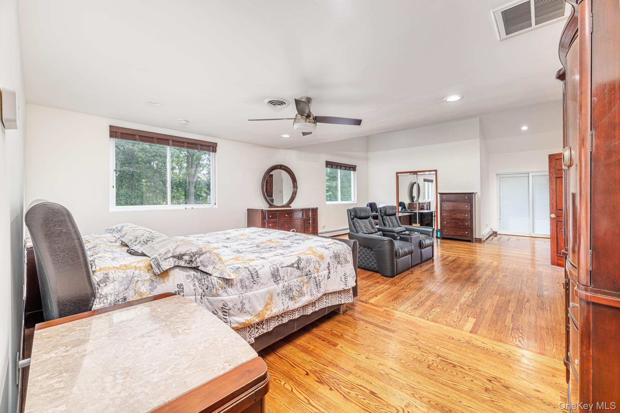 30 N Lynn Street, Warwick, NY 10990