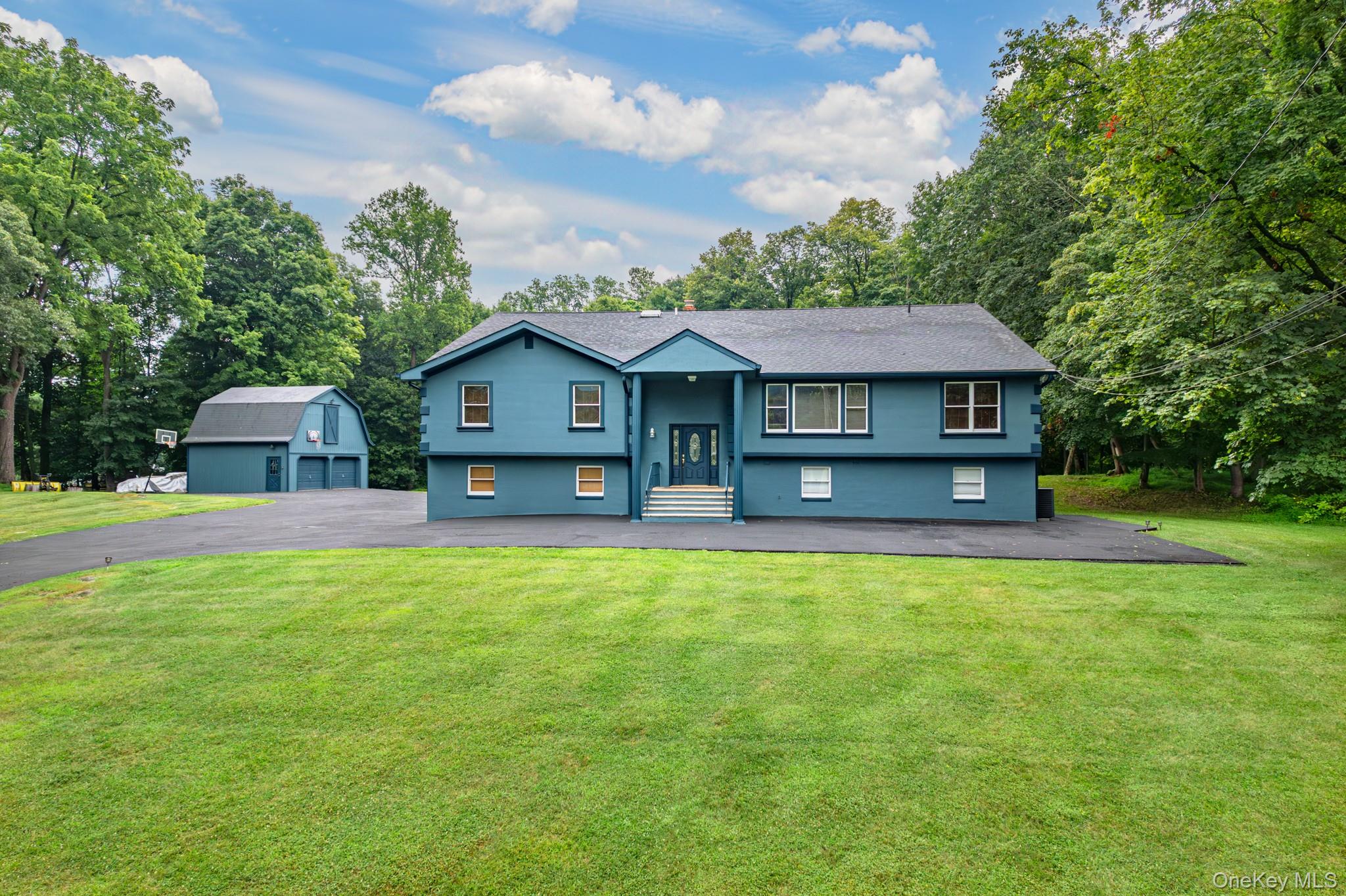 30 N Lynn Street, Warwick, NY 10990