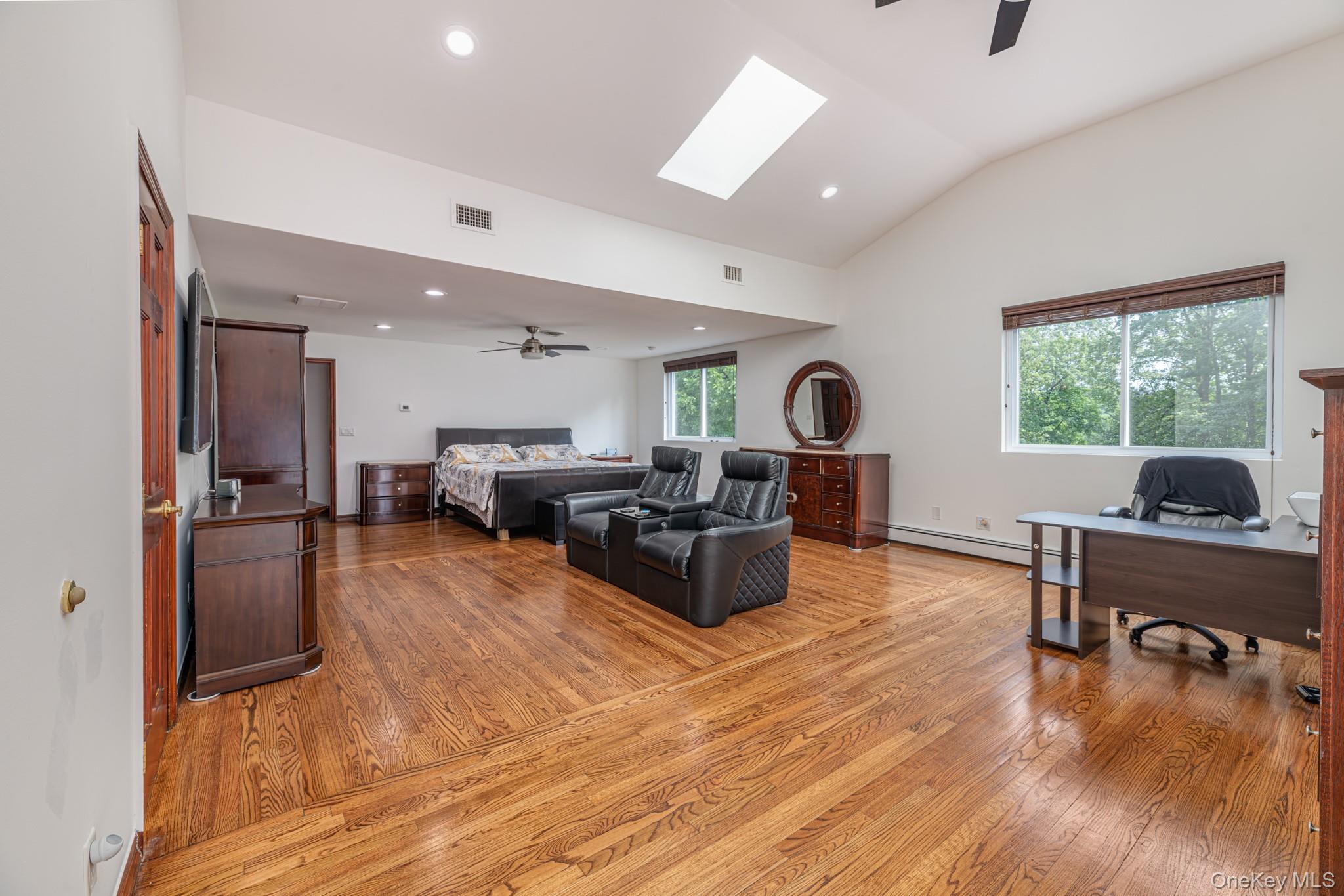 30 N Lynn Street, Warwick, NY 10990