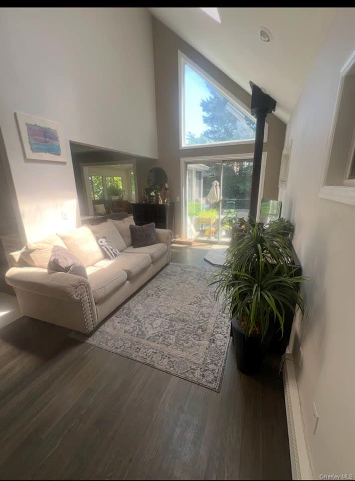 171 Broadway, Rocky Point, NY 11778