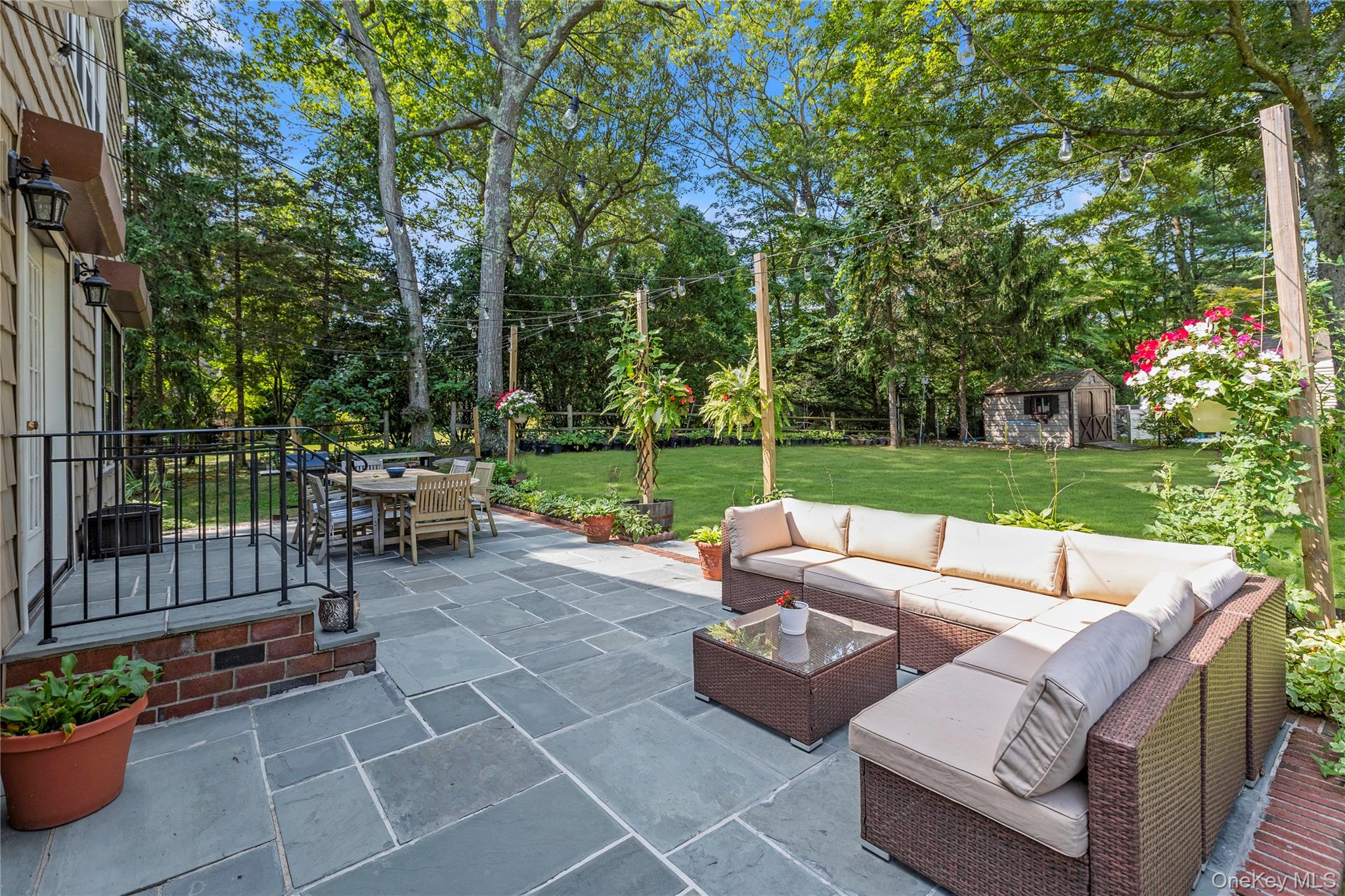 10 Woodfield Avenue, Northport, NY 11768