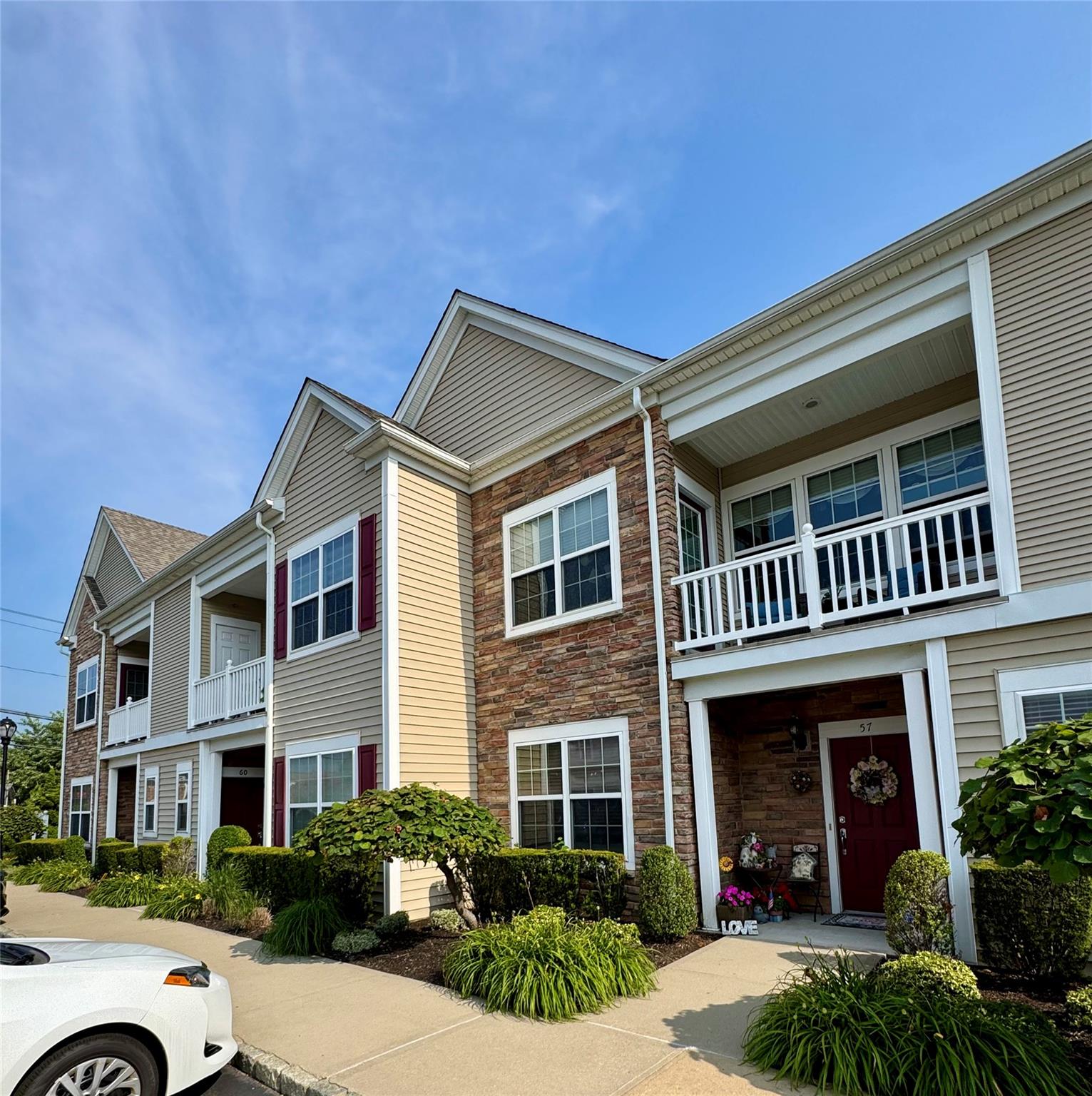 59 Wexford Lane, Oceanside, NY 11572