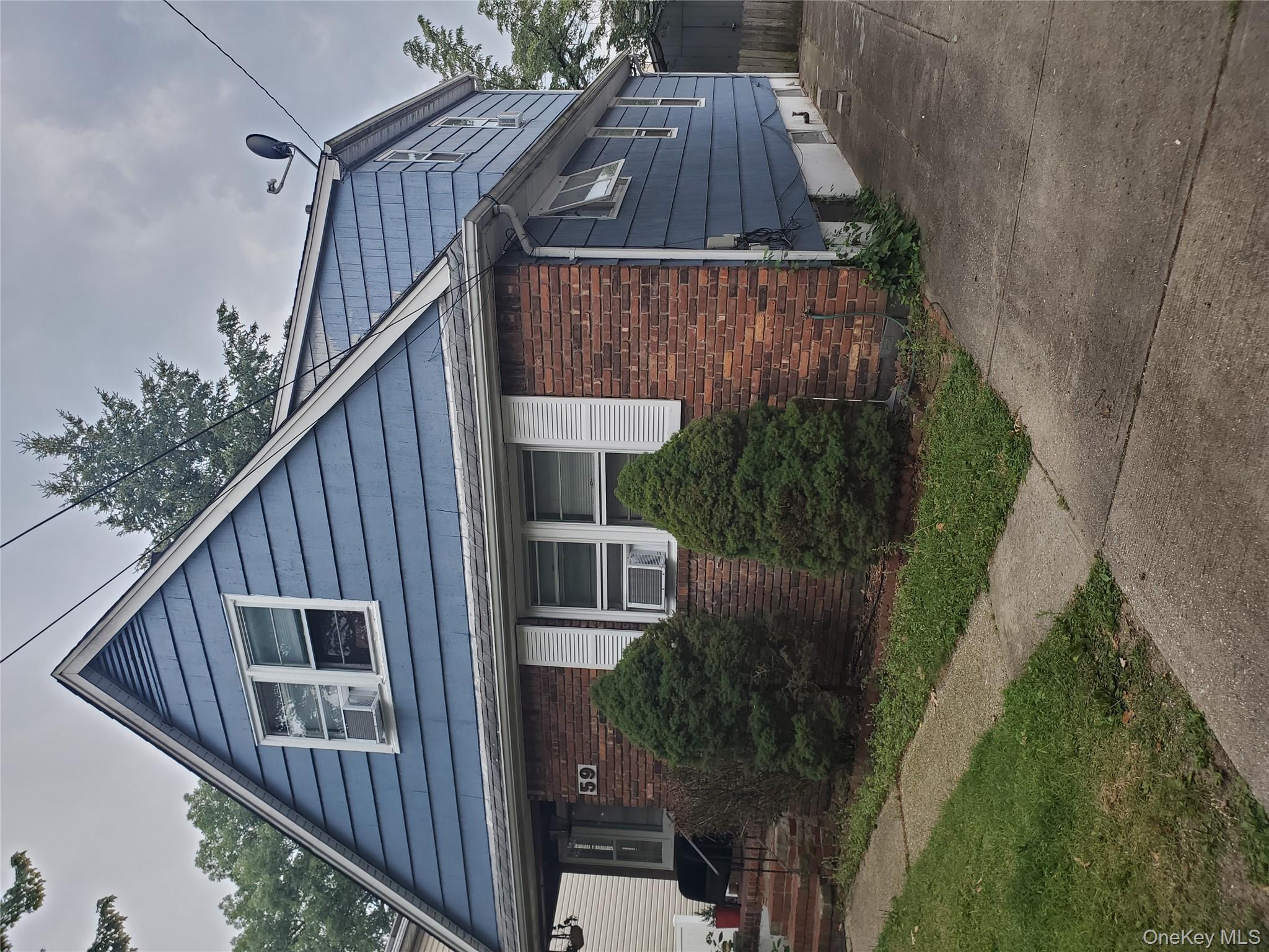 59 Dunwood Road, Port Washington, NY 11050