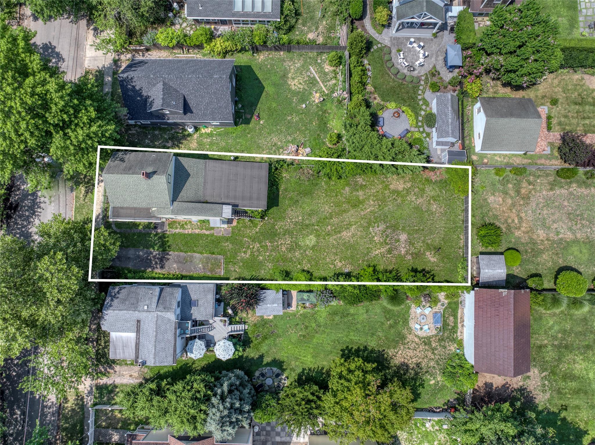 330 2nd Street, Greenport, NY 11944