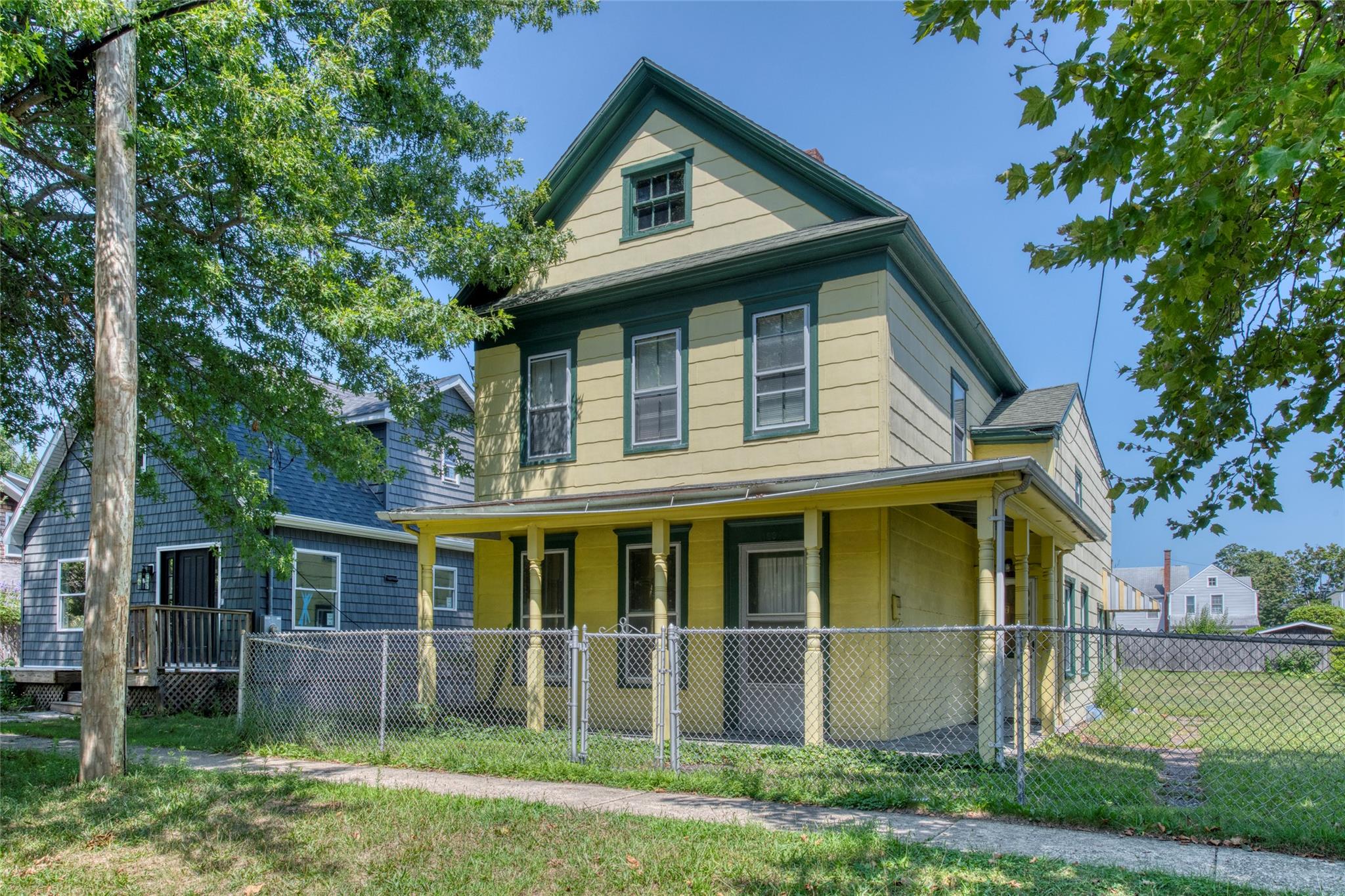 330 2nd Street, Greenport, NY 11944