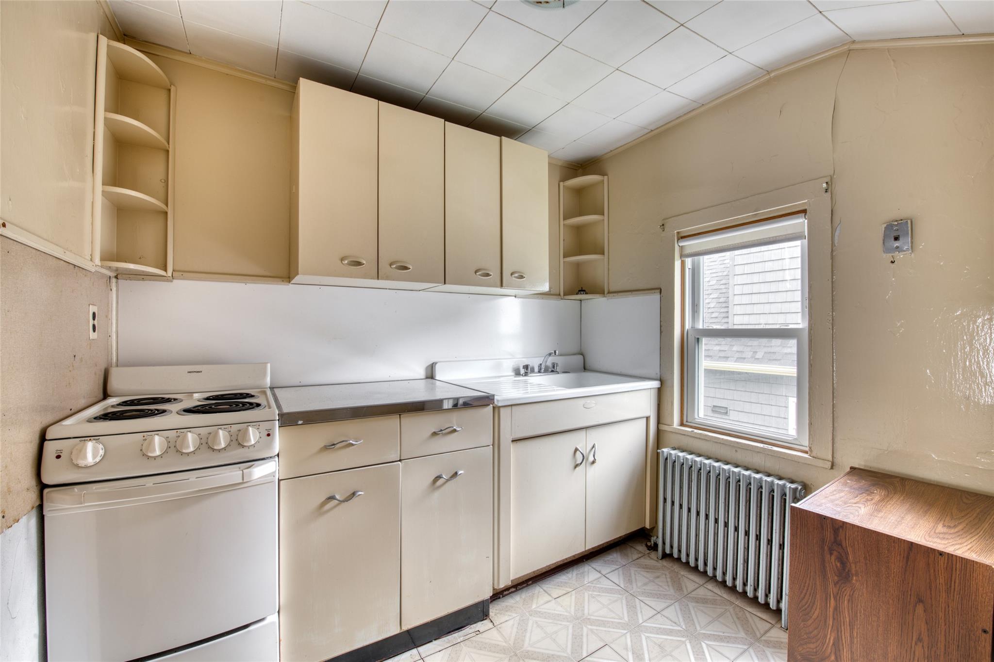 330 2nd Street, Greenport, NY 11944