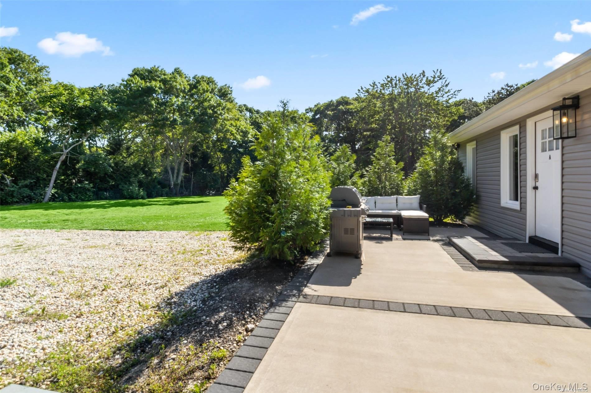 25 Peters Lane # A, Westhampton Beach, NY 11978