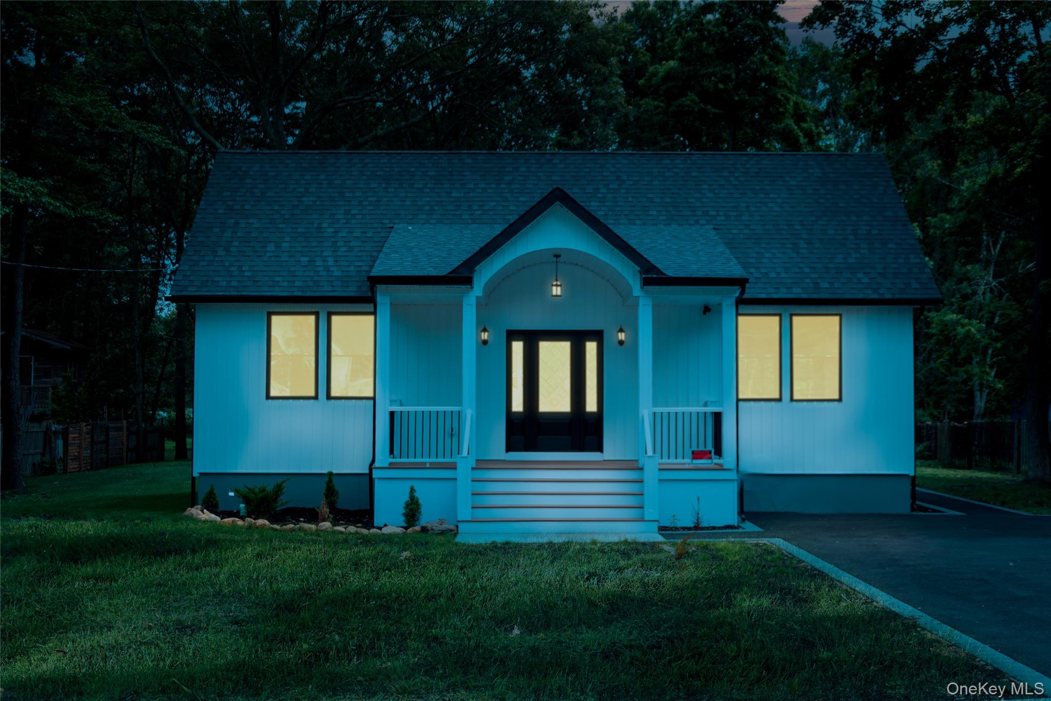 568 S Granny Road, Medford, NY 11763