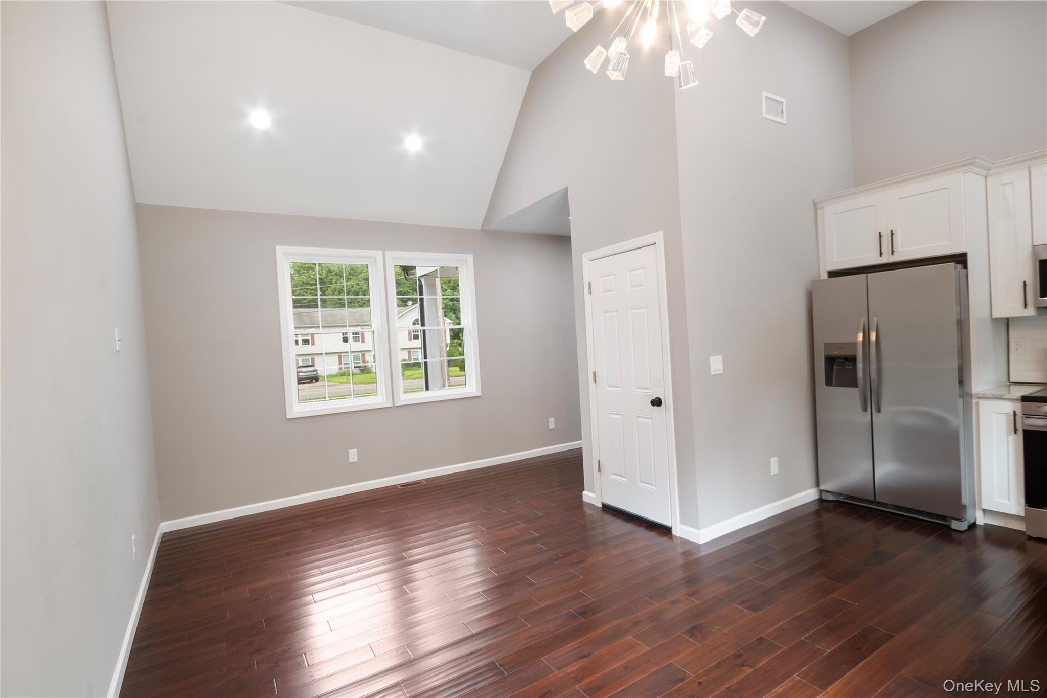 568 S Granny Road, Medford, NY 11763