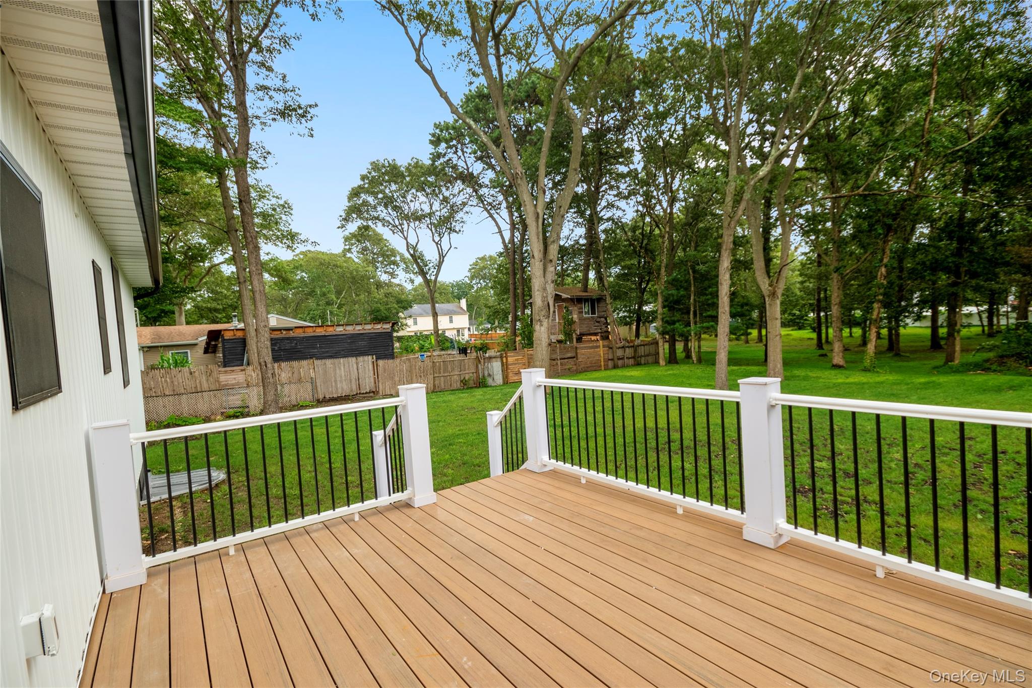 568 S Granny Road, Medford, NY 11763