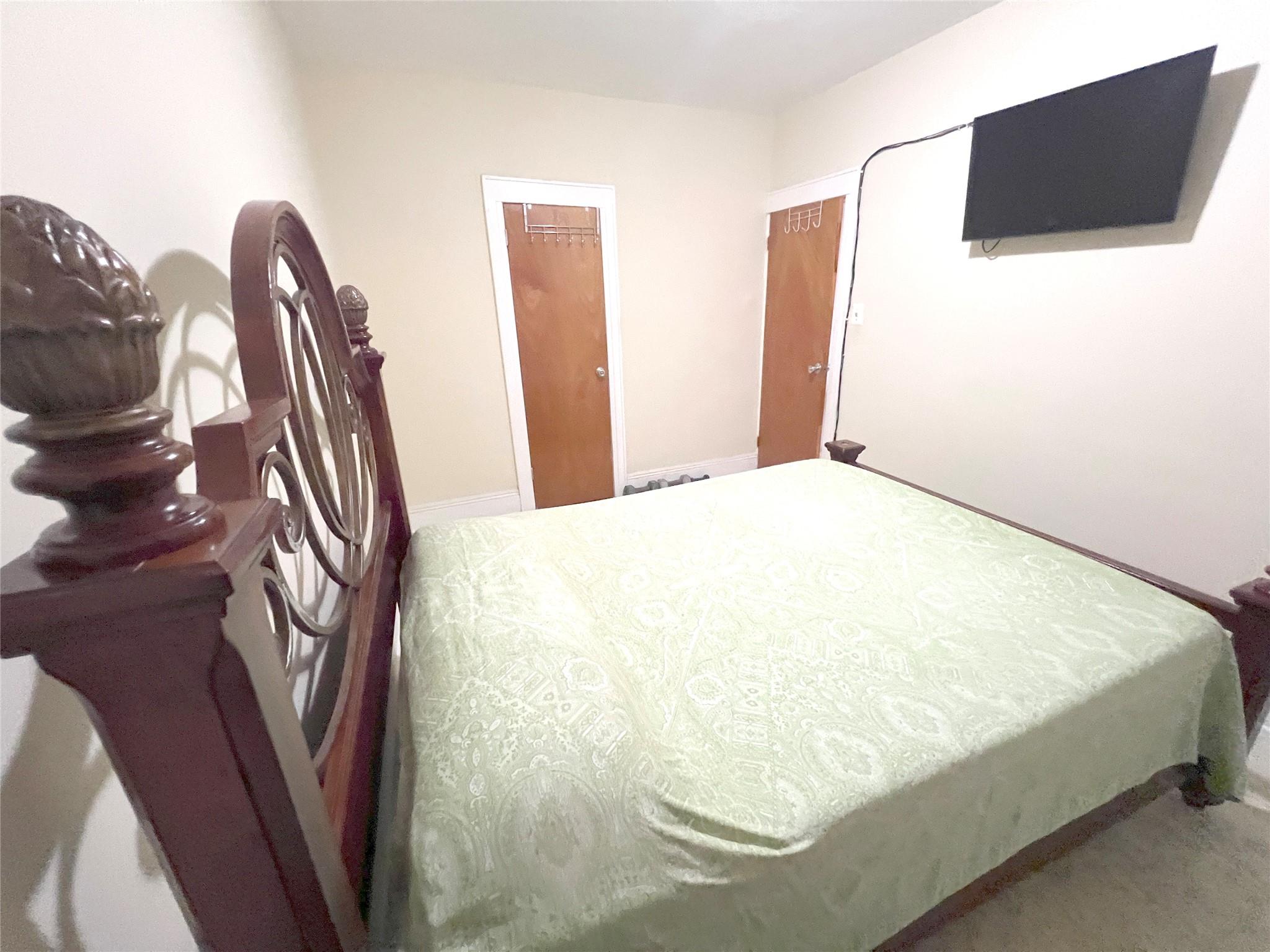 81 Autumn Avenue, Brooklyn, NY 11208