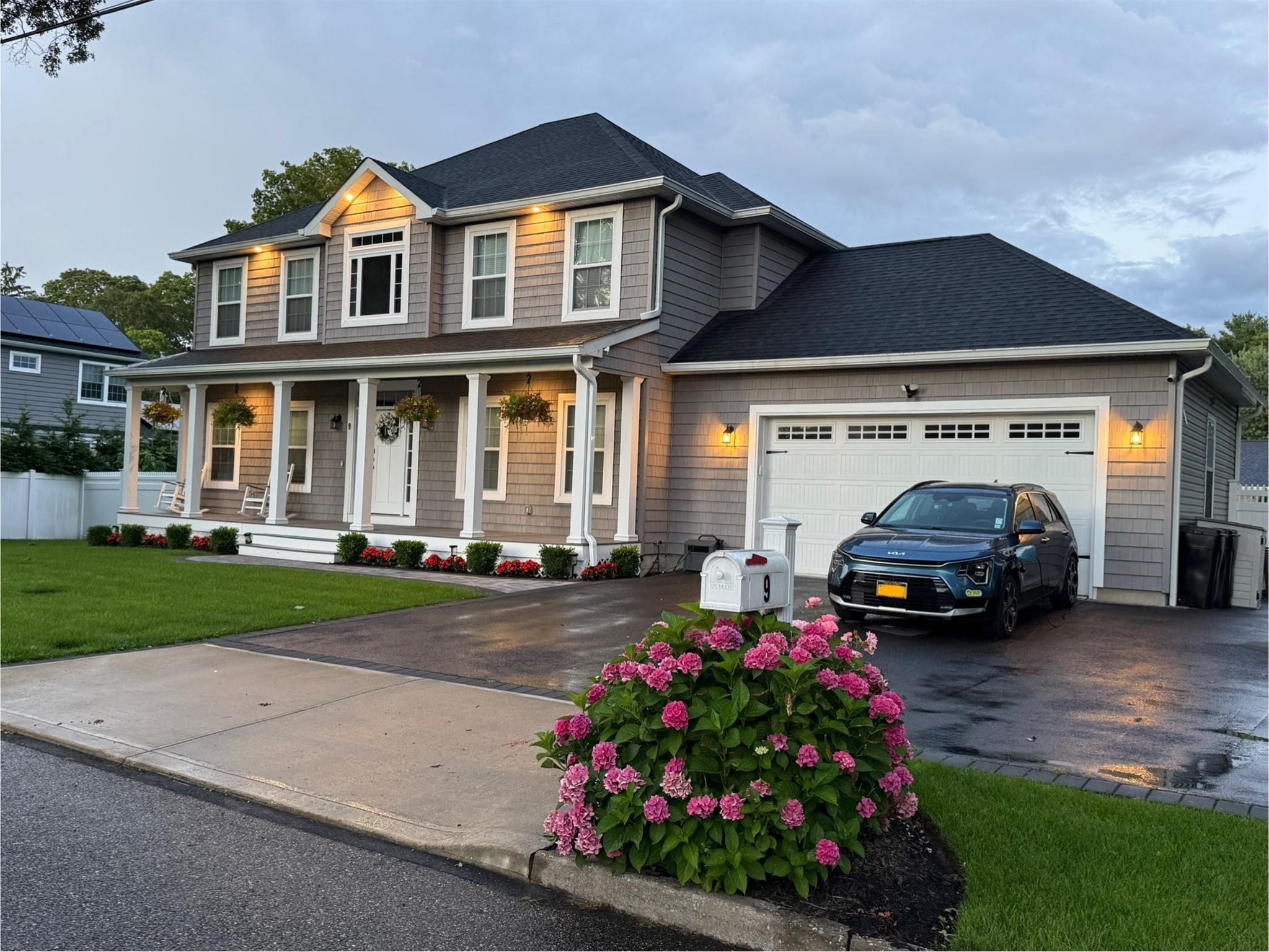 9 Arlington Avenue, Saint James, NY 11780