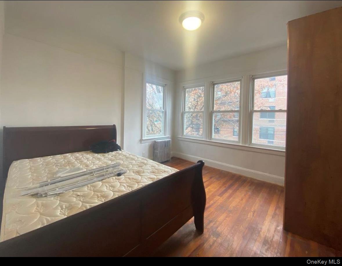 5024 39th Place, Sunnyside, NY 11104