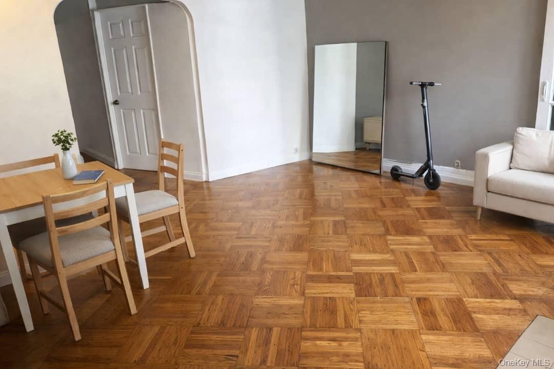 5024 39th Place, Sunnyside, NY 11104