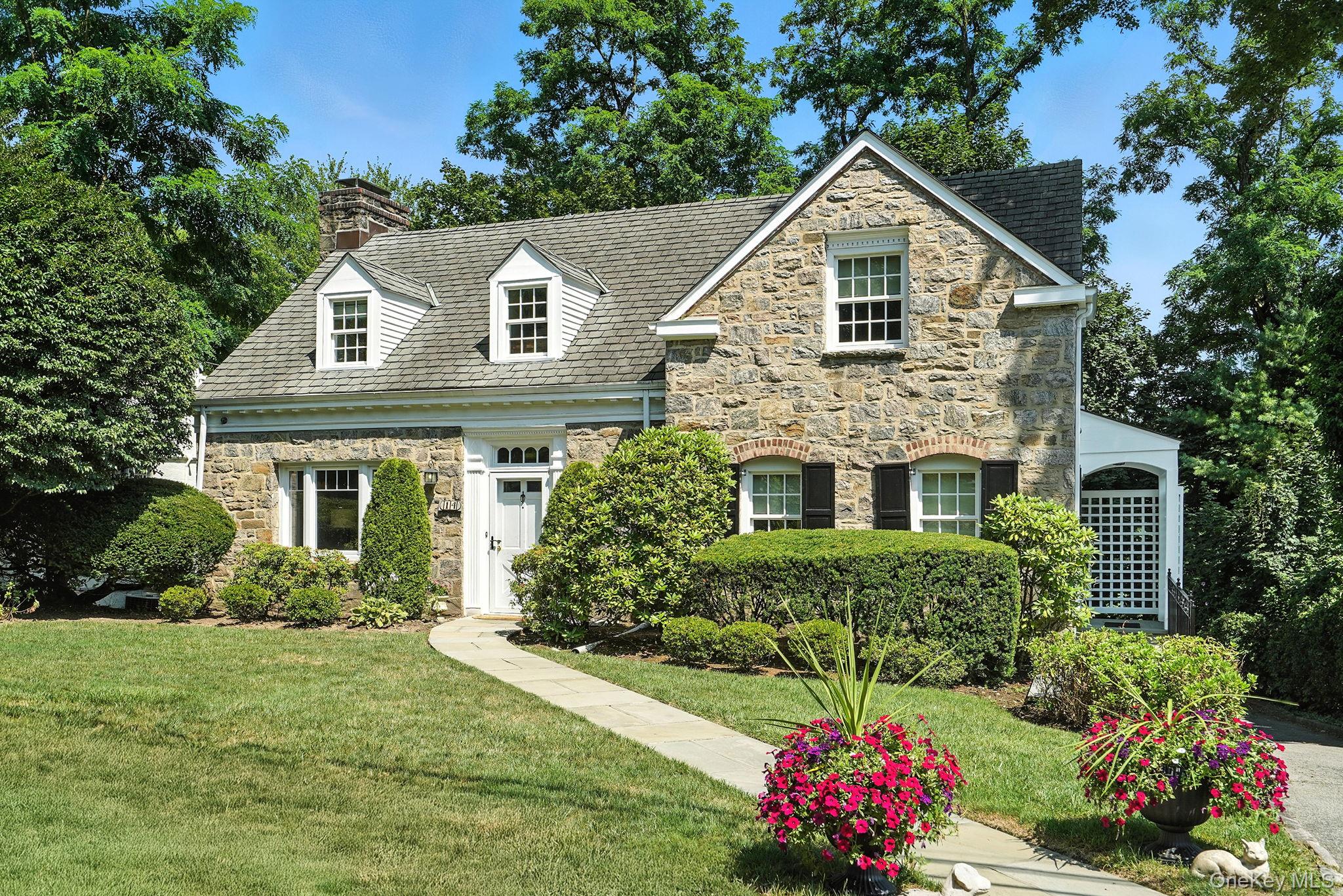 14 Ridgecrest East, Scarsdale, NY 10583