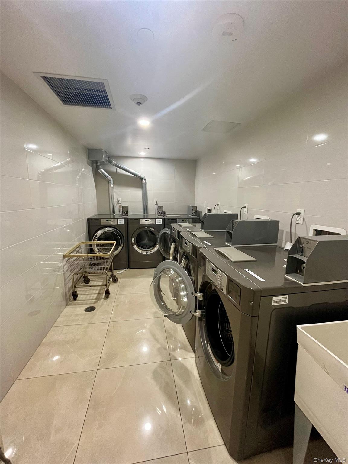 869 57th Street # 205, Brooklyn, NY 11220