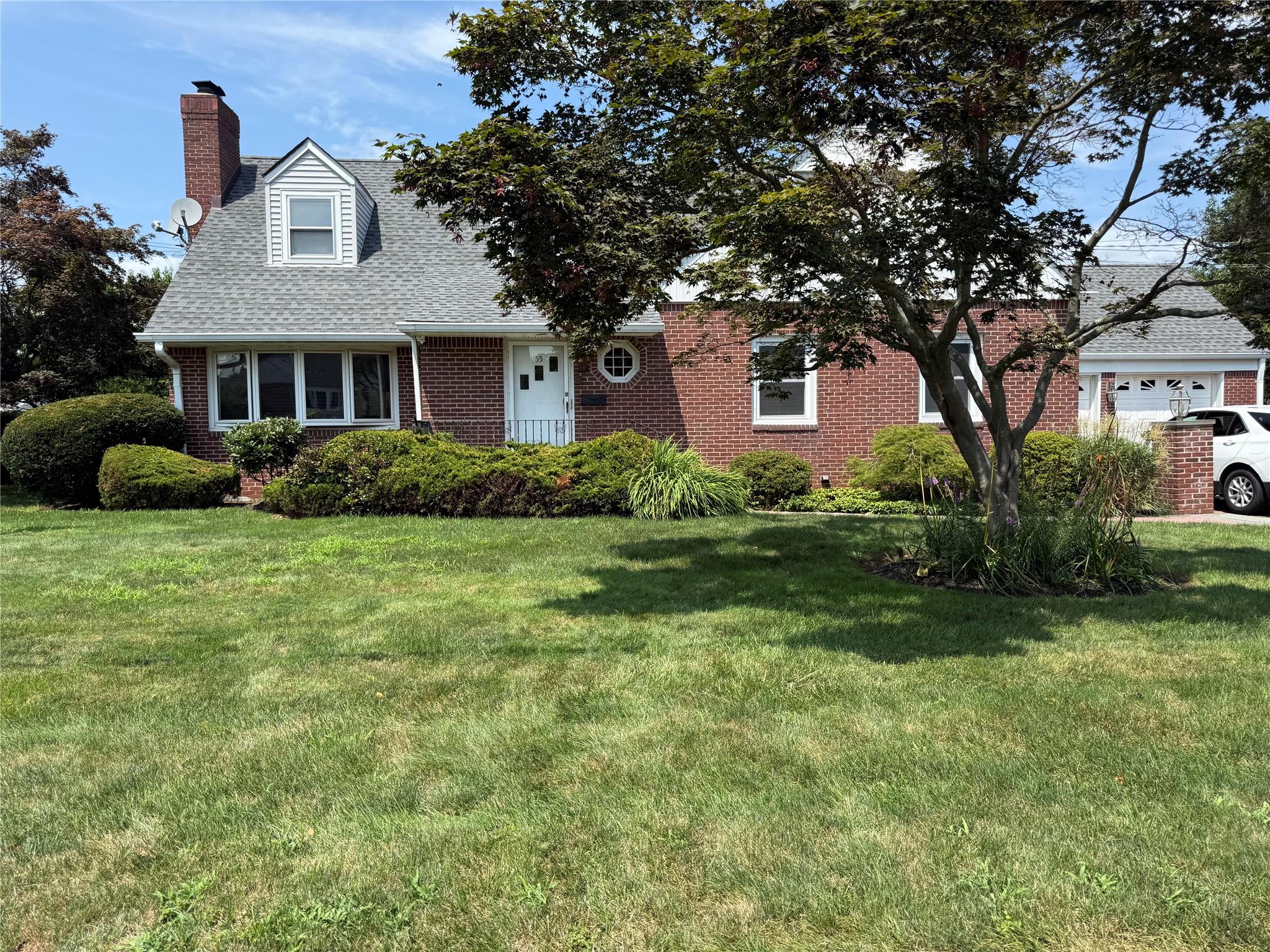 55 Third Street # B, Glen Cove, NY 11542
