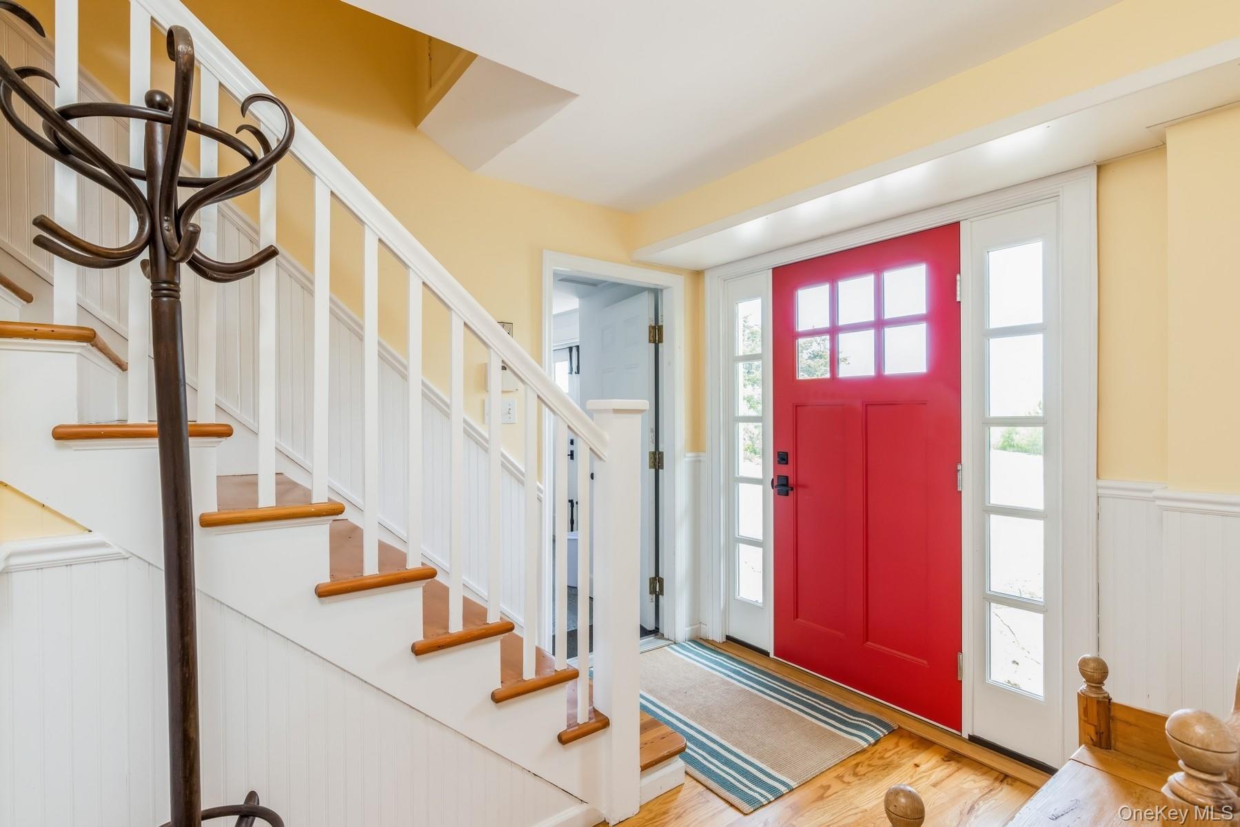 196 Dune Road, Quogue, NY 11959