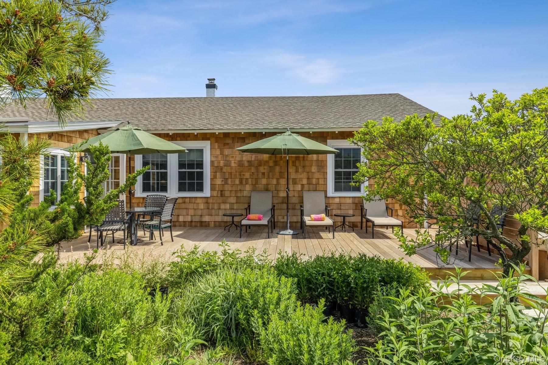 196 Dune Road, Quogue, NY 11959