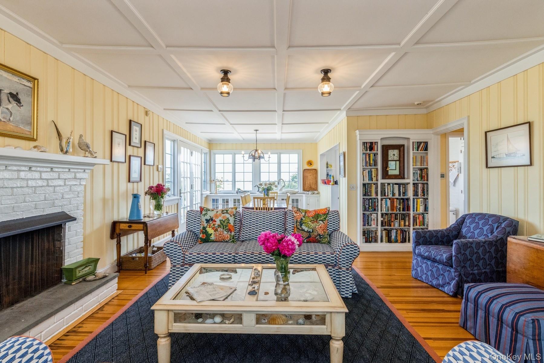 196 Dune Road, Quogue, NY 11959