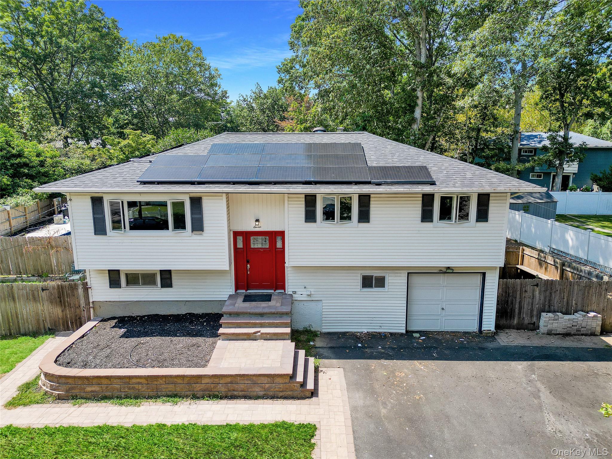 7 Walwin Place, Huntington, NY 11743