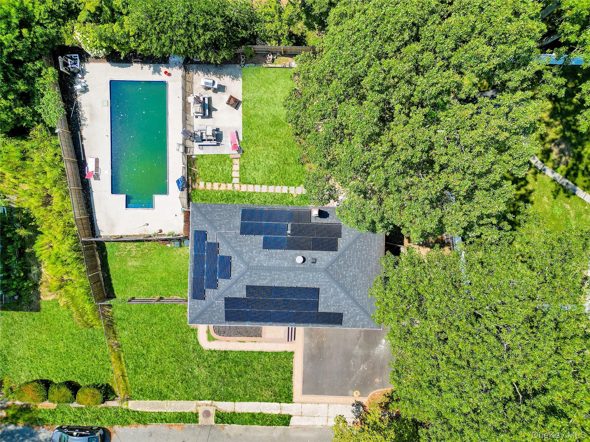 7 Walwin Place, Huntington, NY 11743