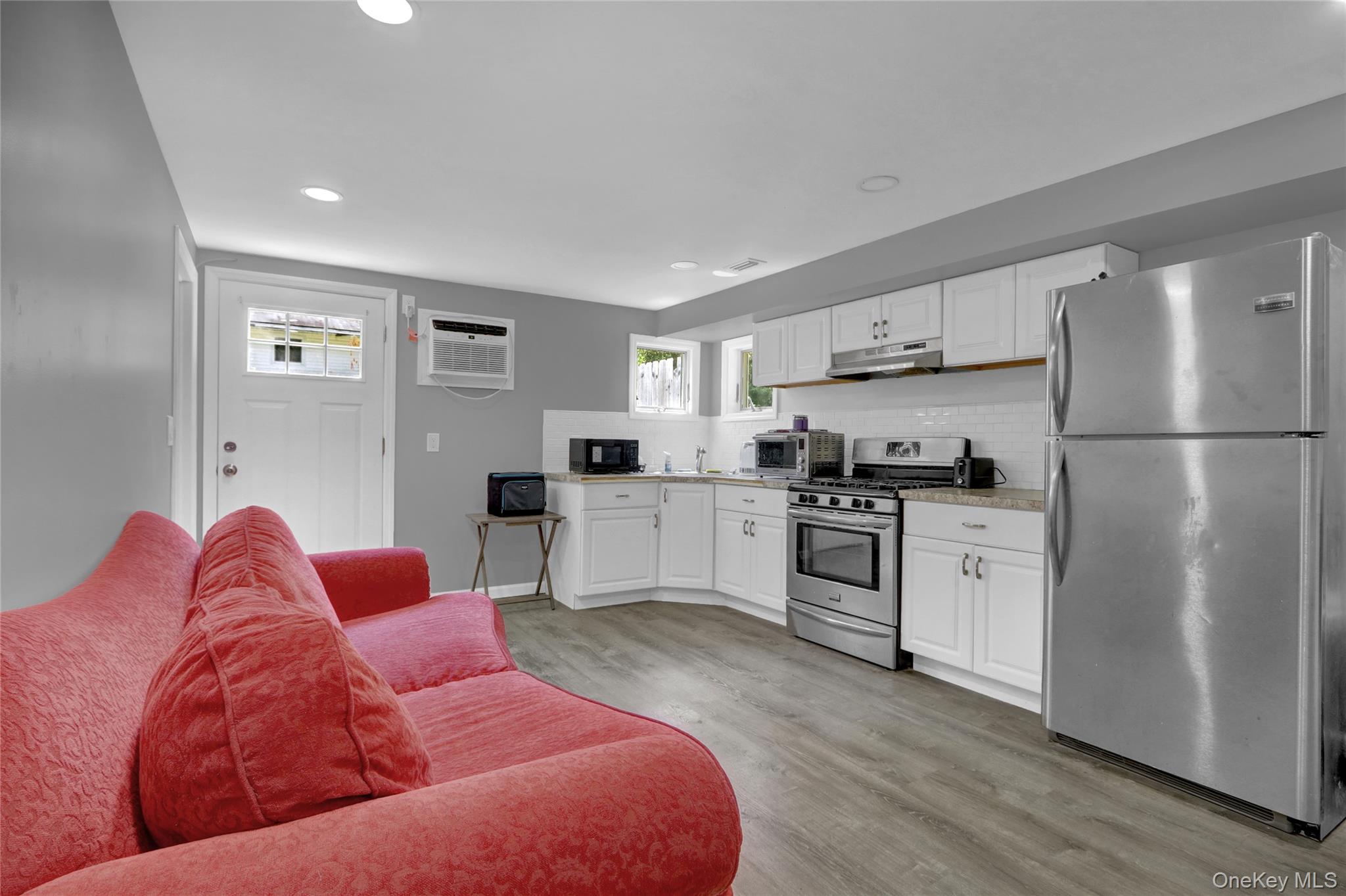 7 Walwin Place, Huntington, NY 11743