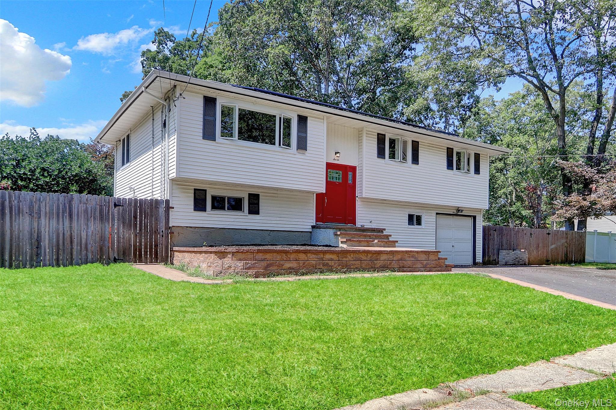 7 Walwin Place, Huntington, NY 11743