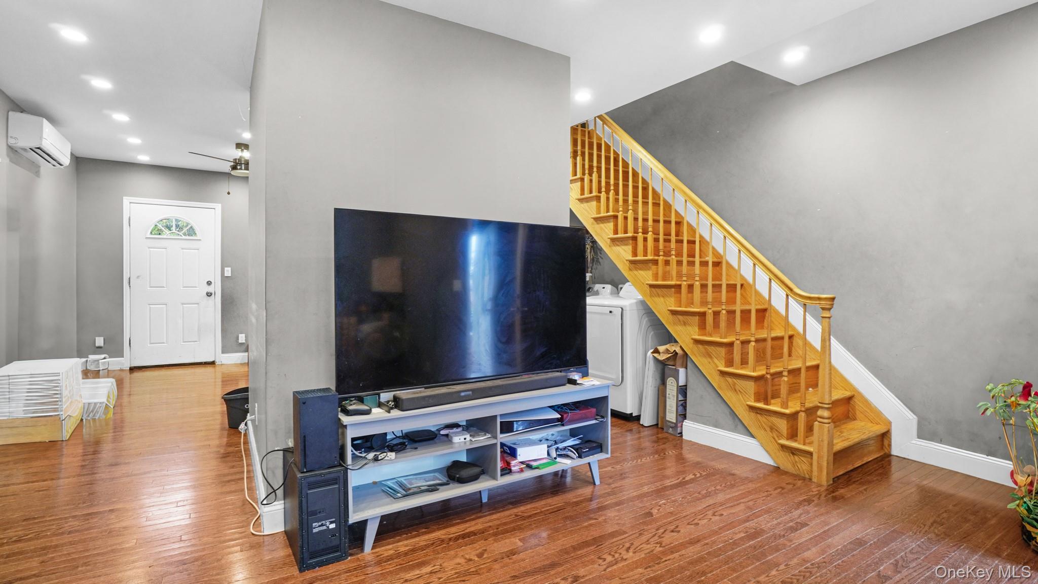 2476 Linden Boulevard, Brooklyn, NY 11208