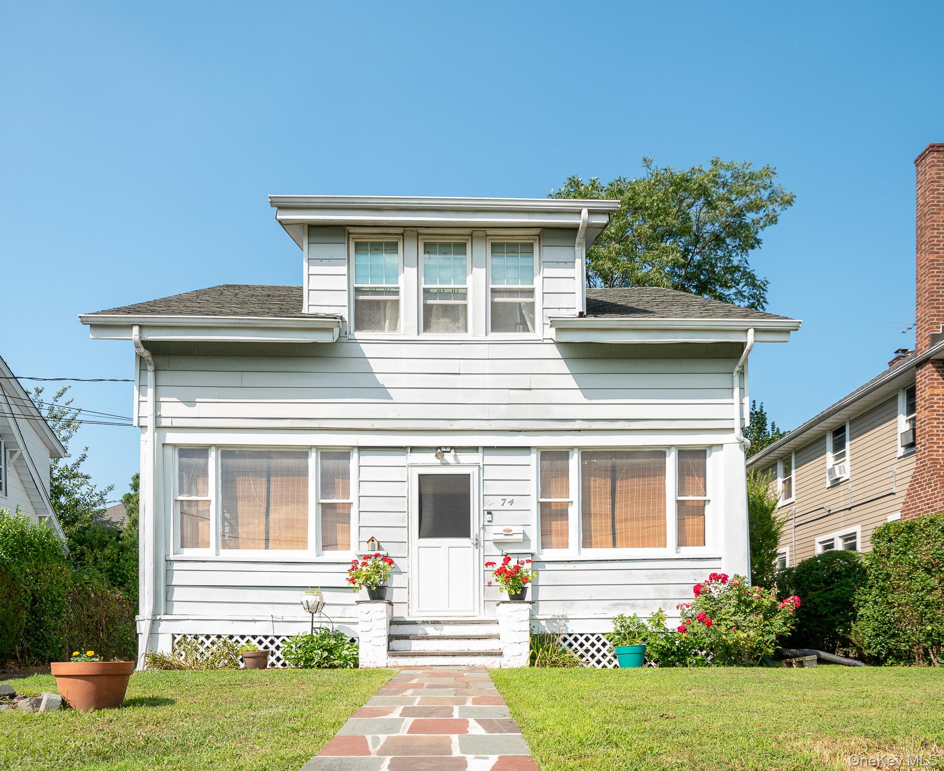 74 McLean Avenue, White Plains, NY 10607