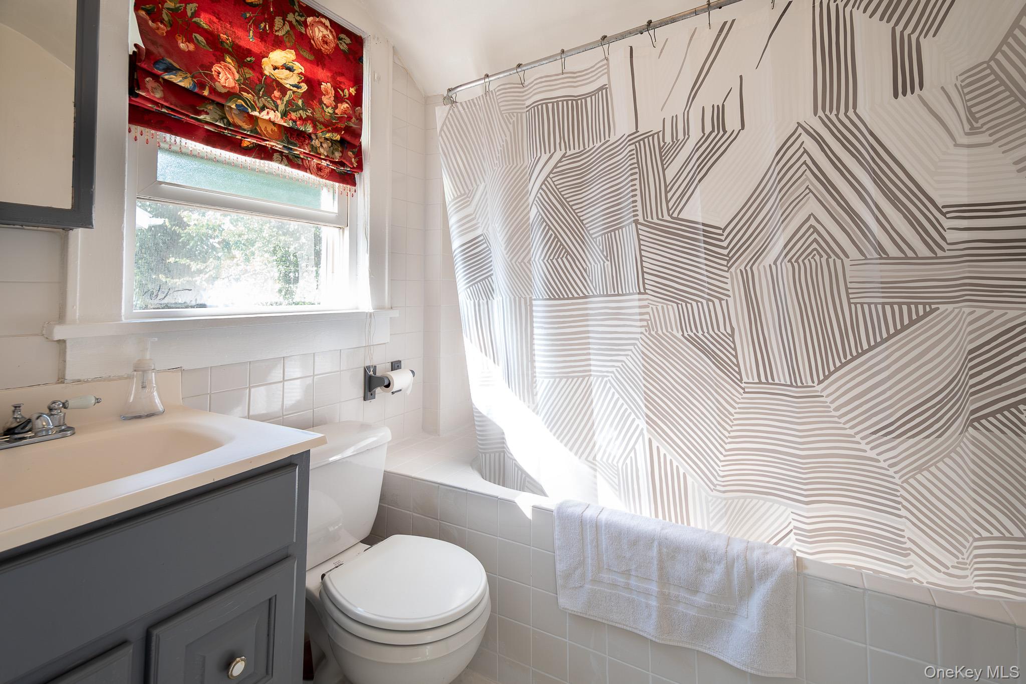 74 McLean Avenue, White Plains, NY 10607