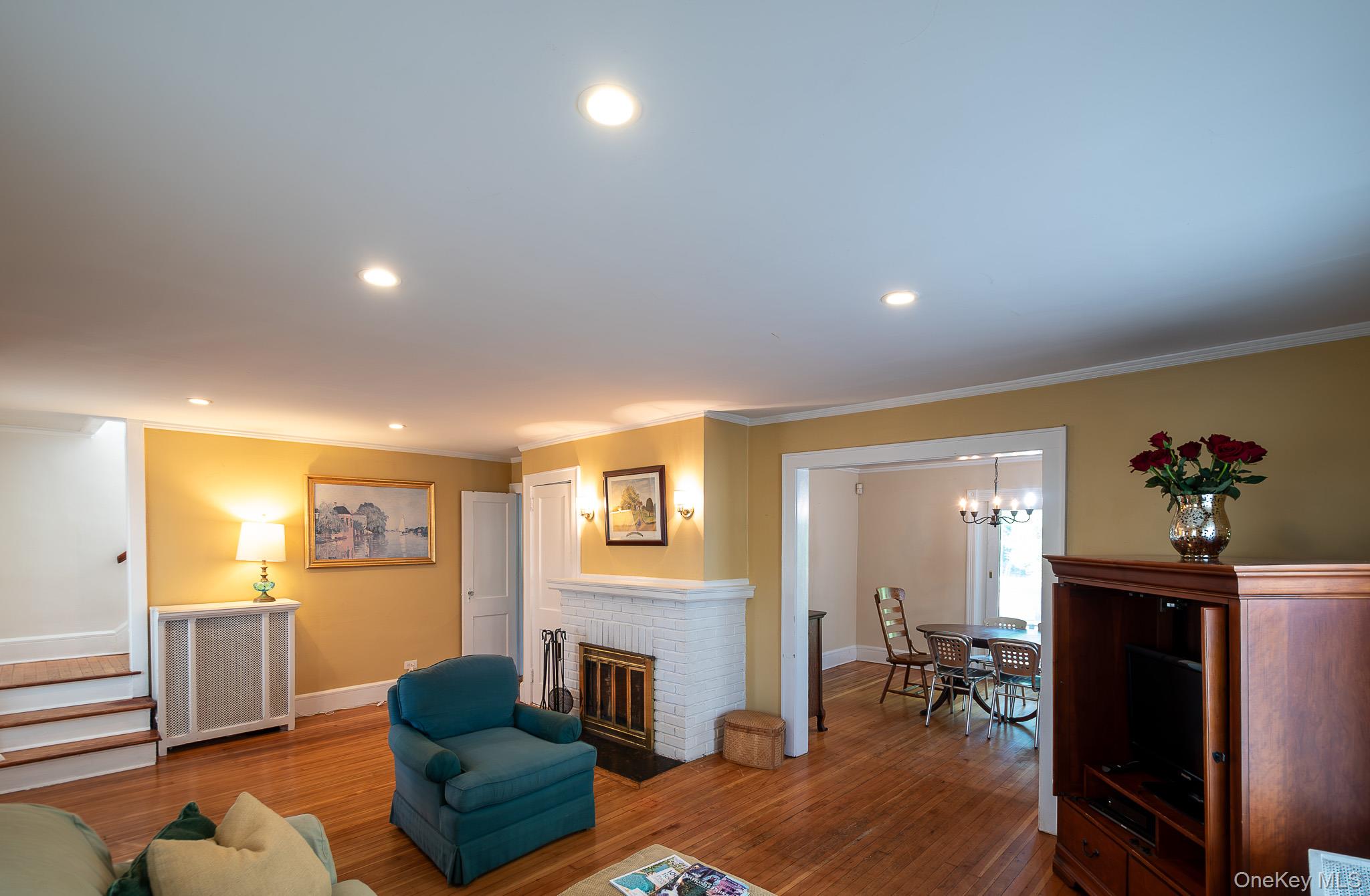 74 McLean Avenue, White Plains, NY 10607