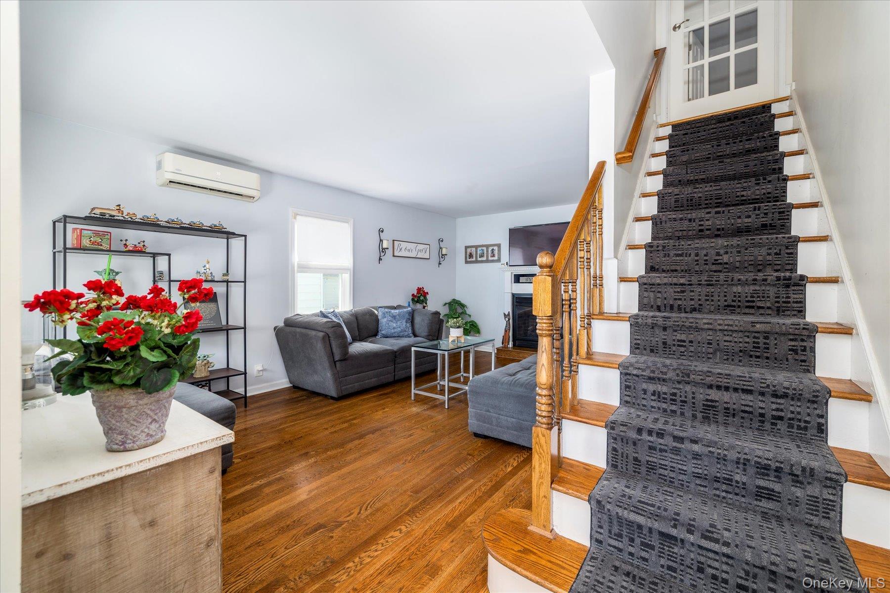 2612 Yorktown Street, Oceanside, NY 11572