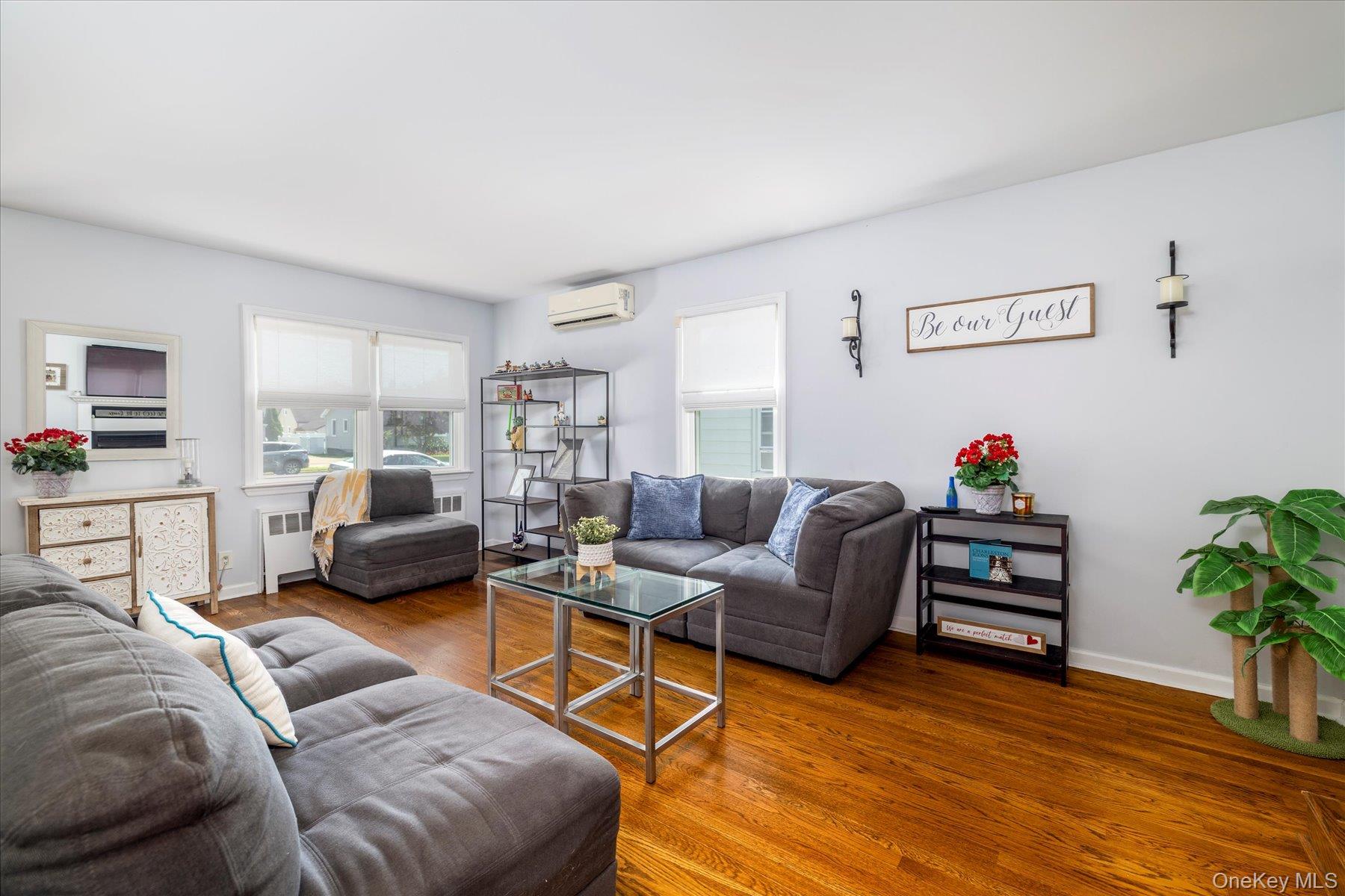 2612 Yorktown Street, Oceanside, NY 11572