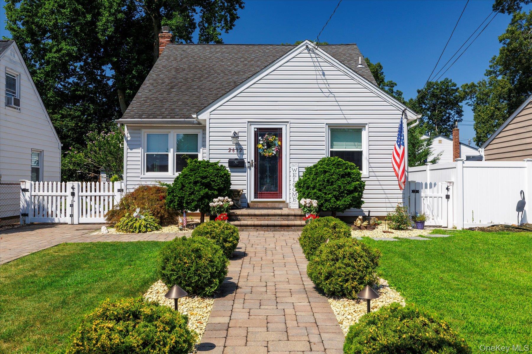 2612 Yorktown Street, Oceanside, NY 11572