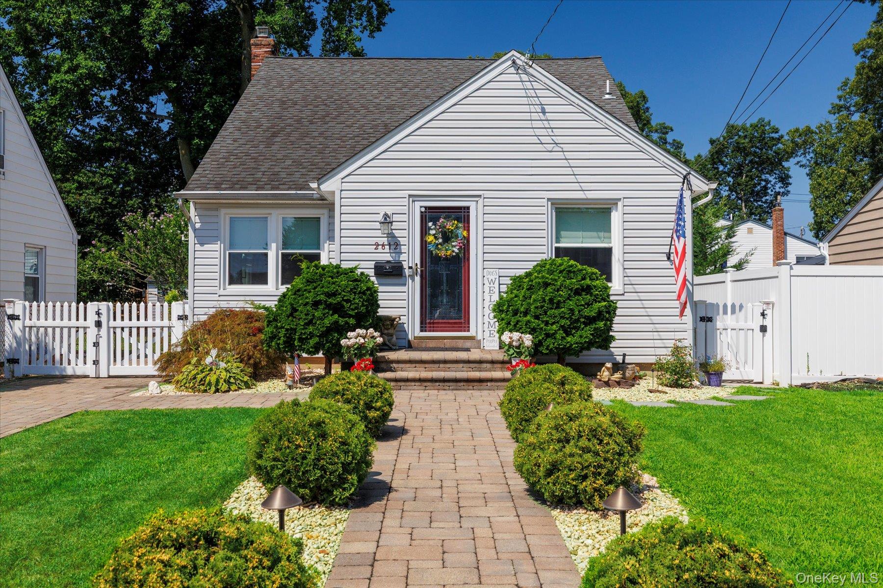 2612 Yorktown Street, Oceanside, NY 11572