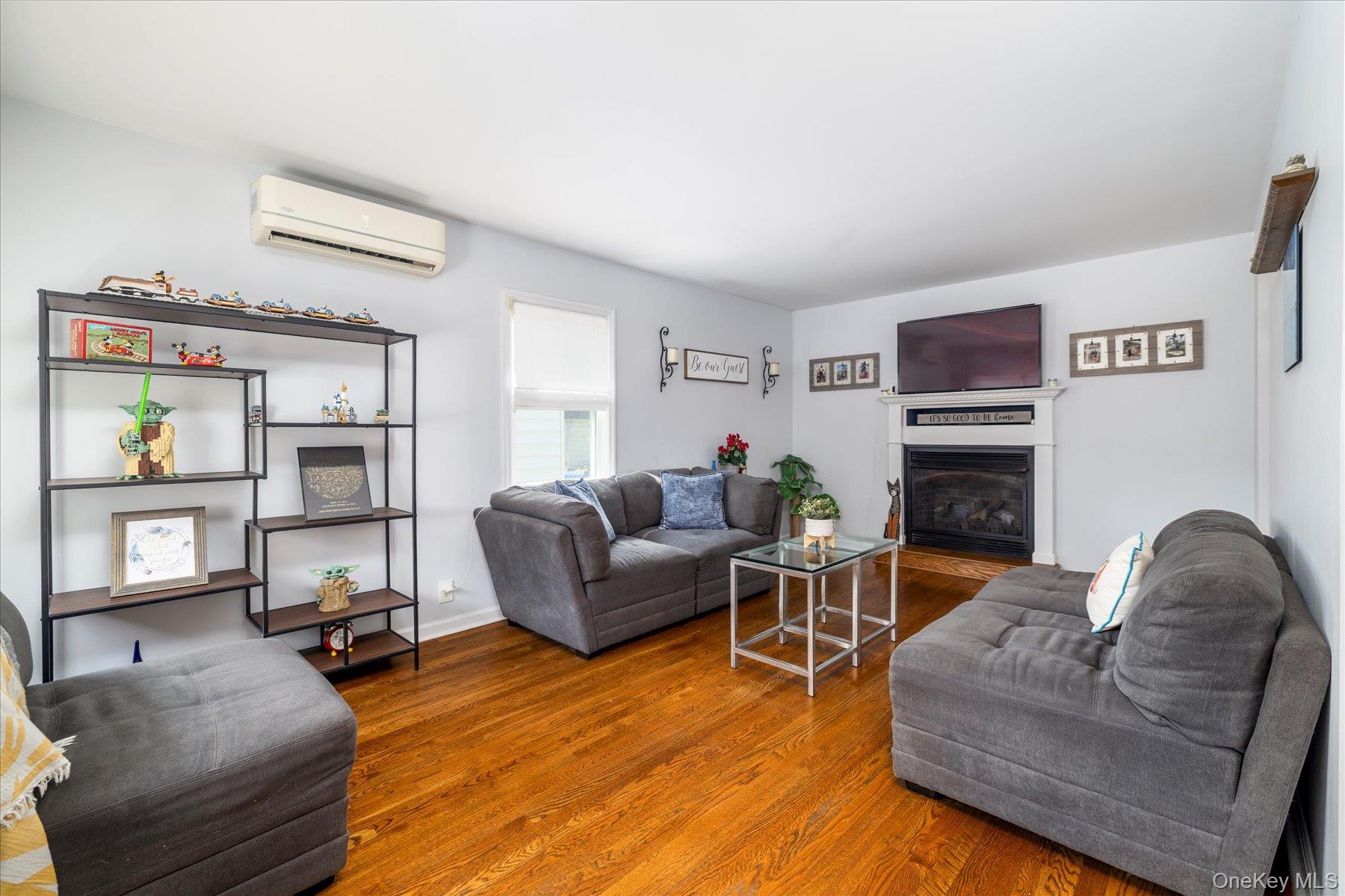 2612 Yorktown Street, Oceanside, NY 11572