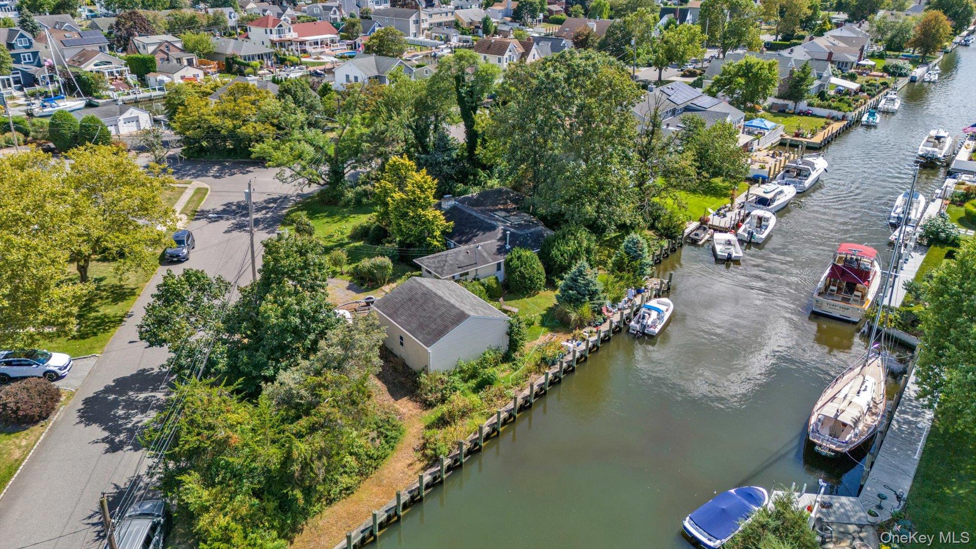 7 Swartout Place, Amityville, NY 11701